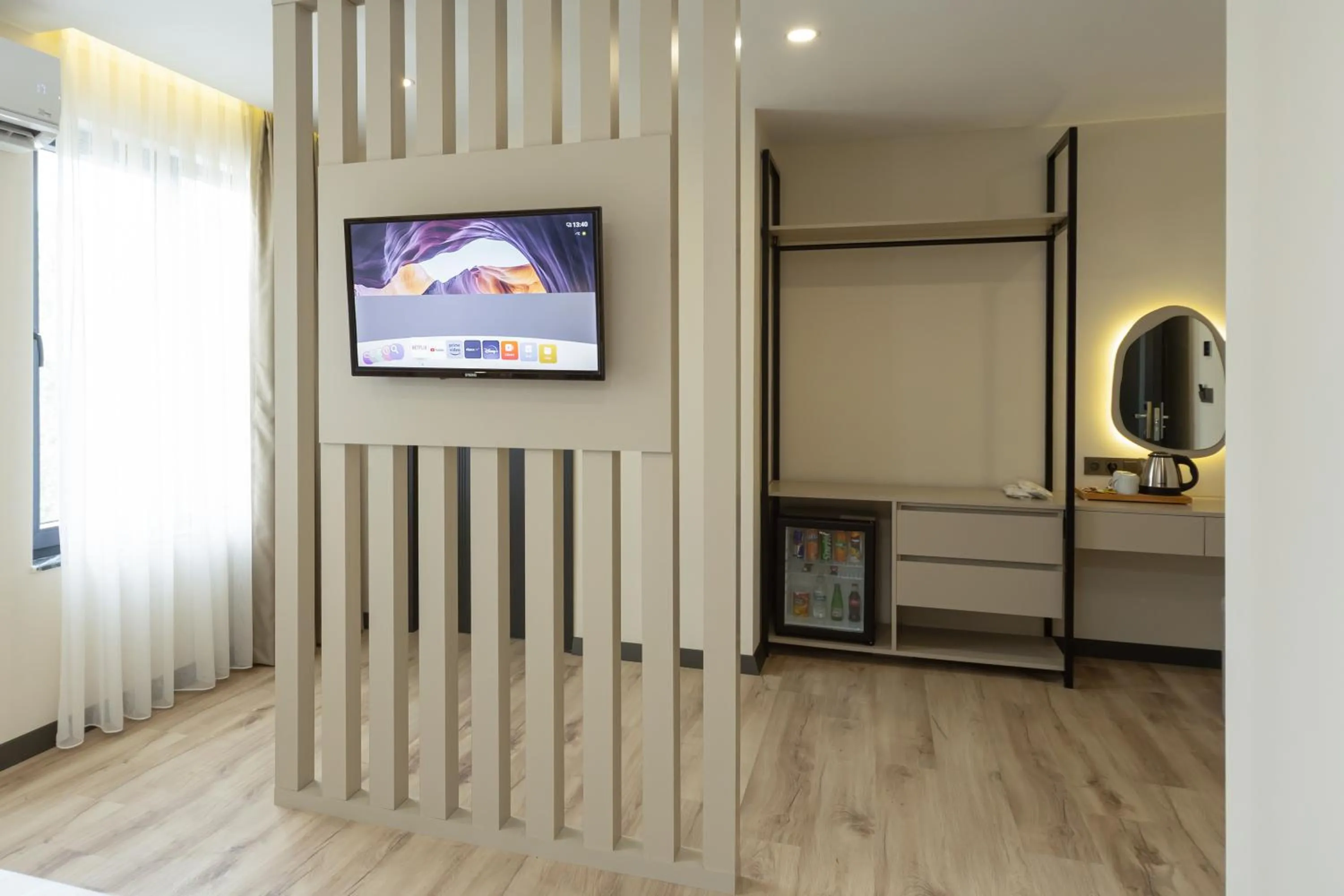 TV and multimedia in Fora Inn Lara