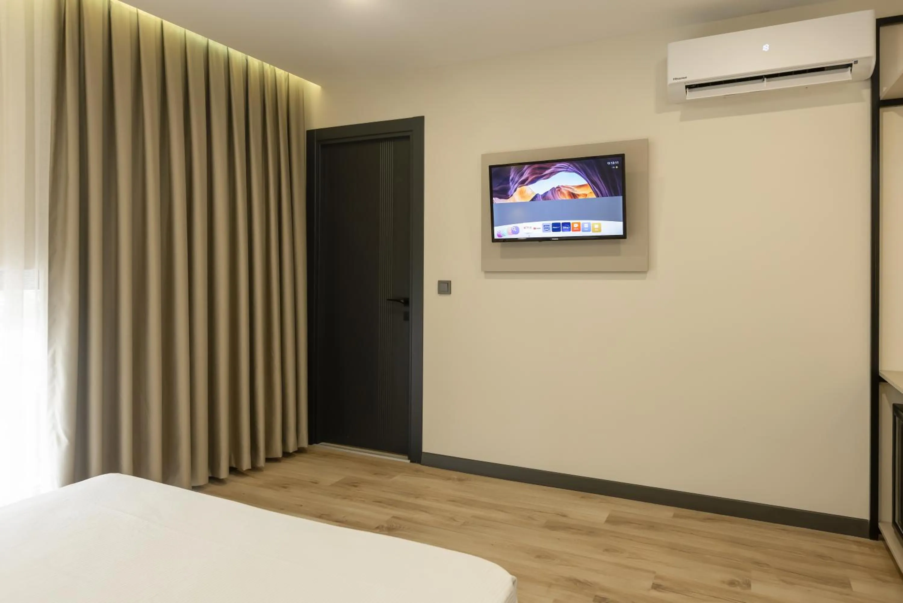 TV and multimedia, Bed in Fora Inn Lara