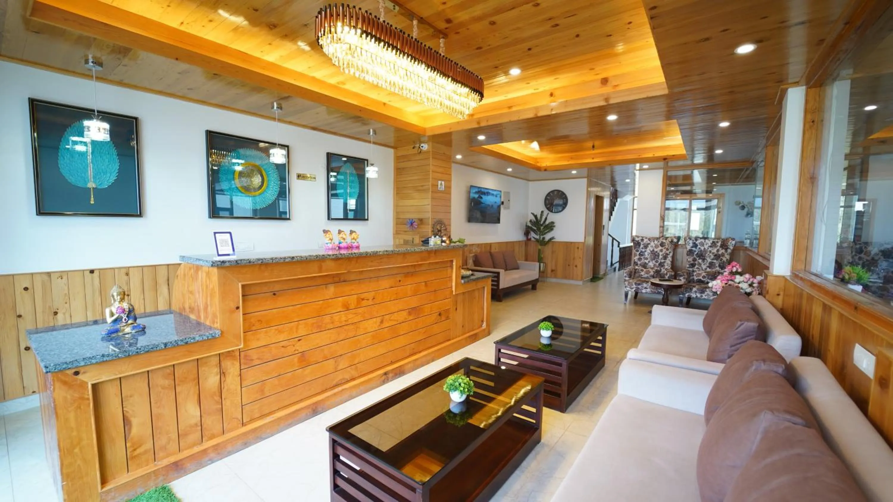 Lobby or reception in Hotel SNAS Retreat Manali