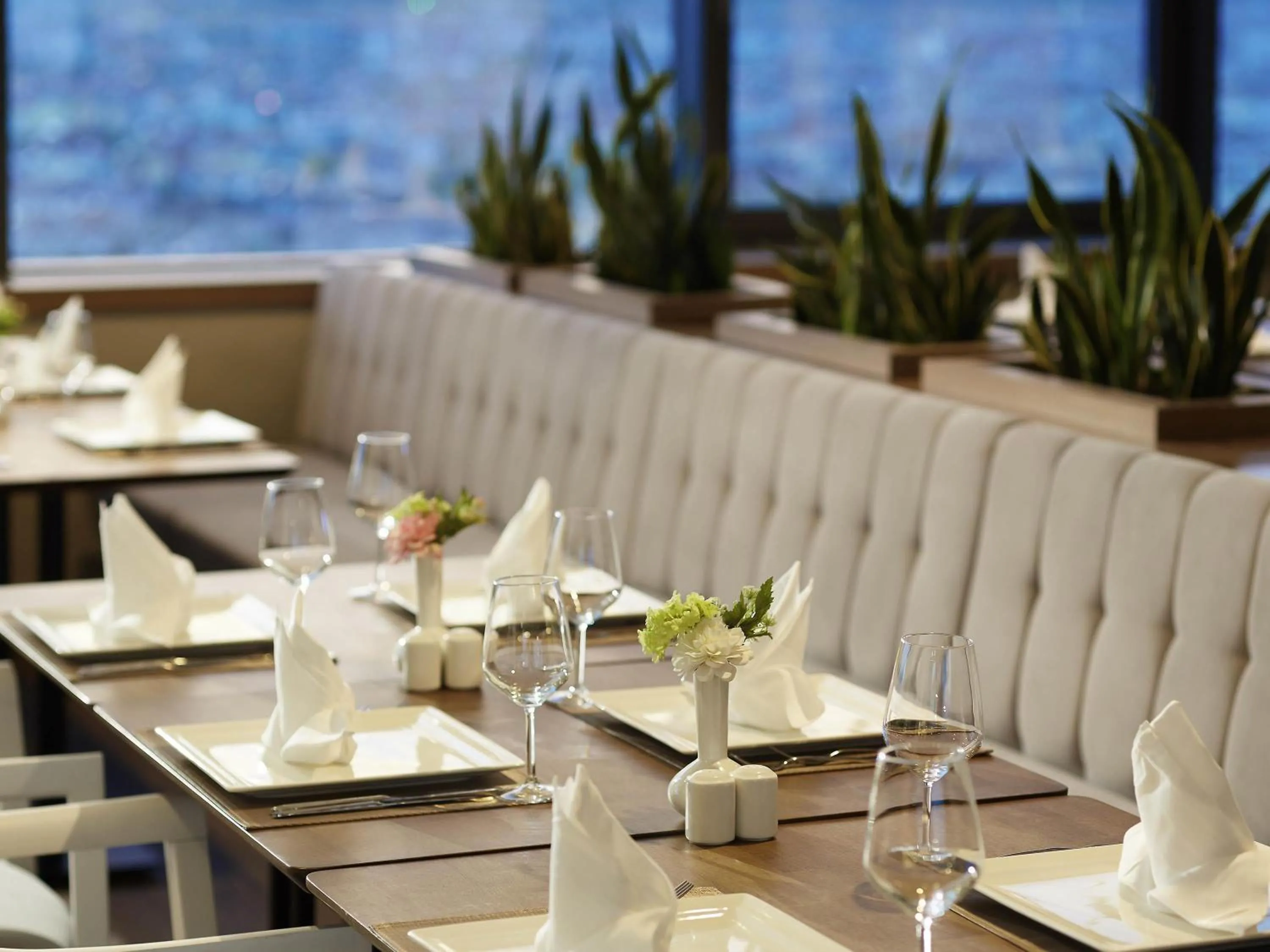 Restaurant/places to eat in Novotel Konya