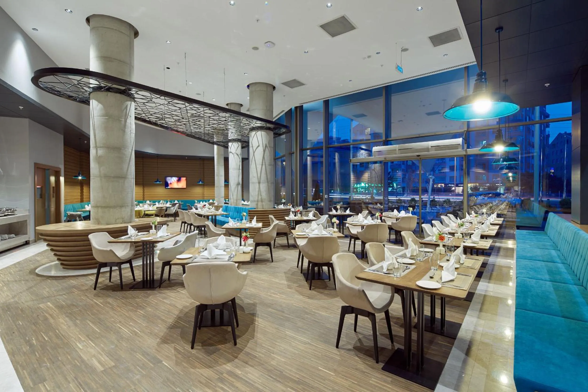 Restaurant/places to eat in Novotel Konya