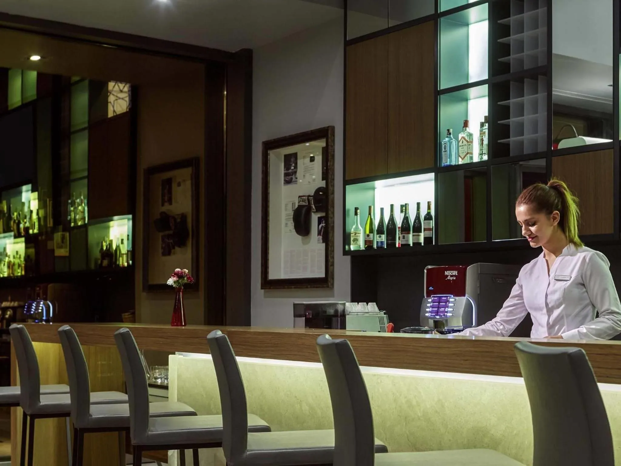 Lounge or bar in Novotel Konya