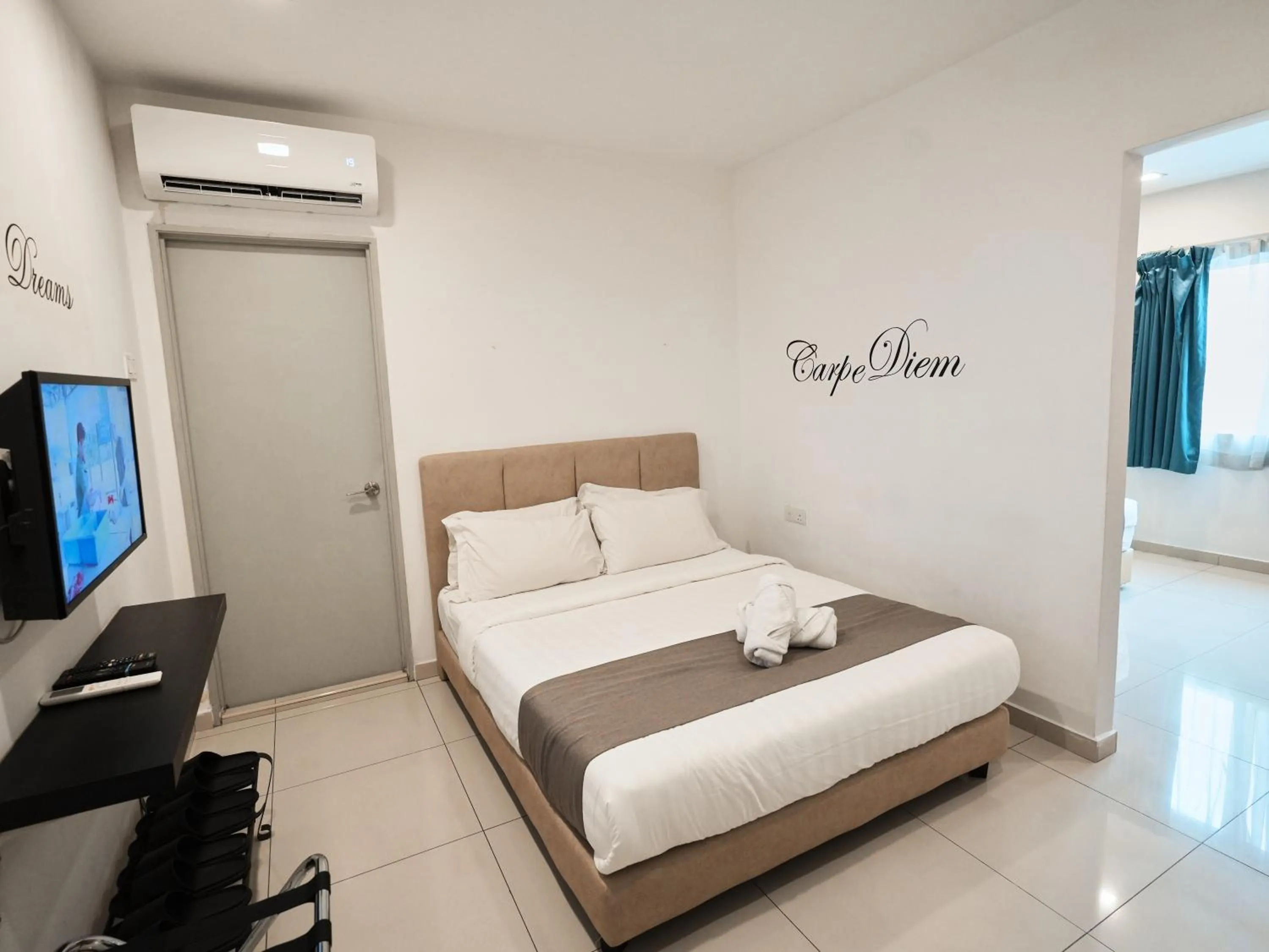 Bed in Eco Roomy Hotel