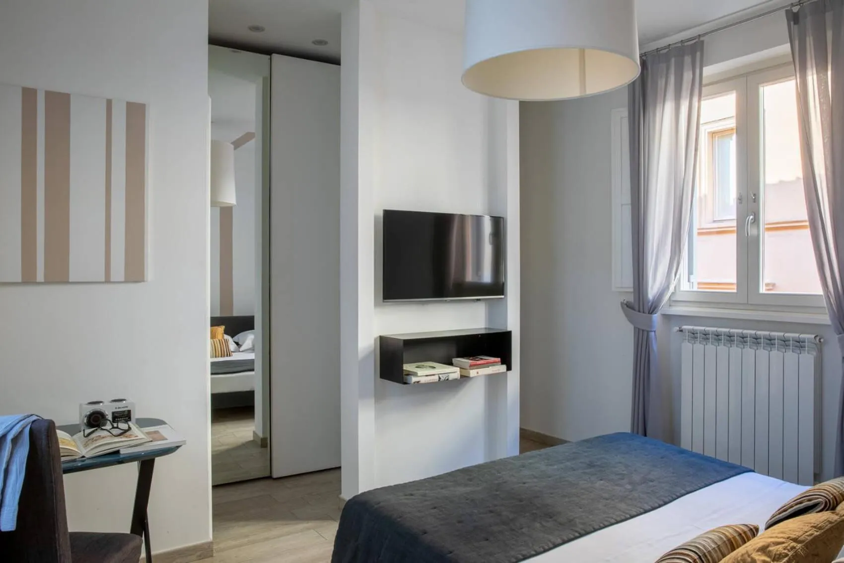 Bedroom, Bed in Now Apartments, ApartHotel in the heart of Rome