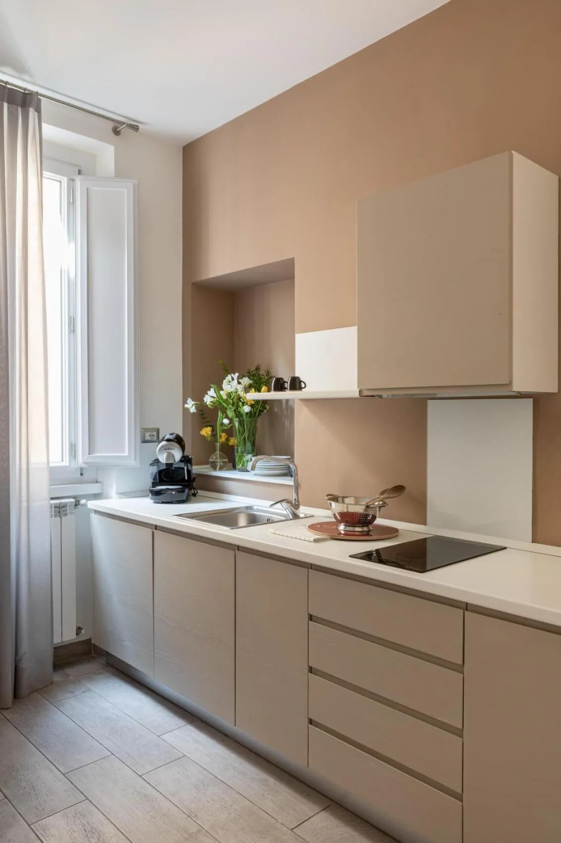 Kitchen or kitchenette in Now Apartments, ApartHotel in the heart of Rome