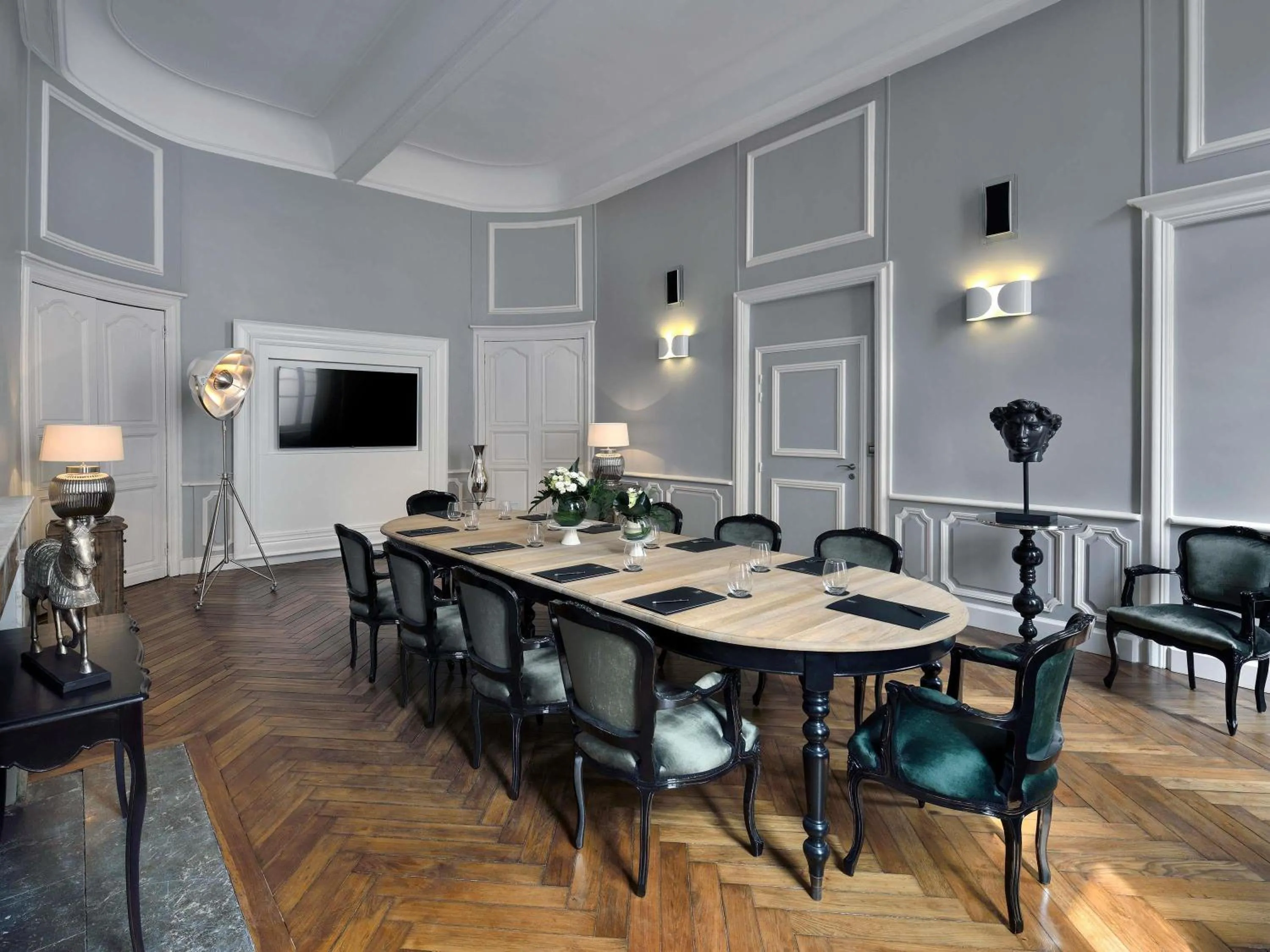 Meeting/conference room in La Cour des Consuls Hotel & Spa Toulouse - MGallery Collection