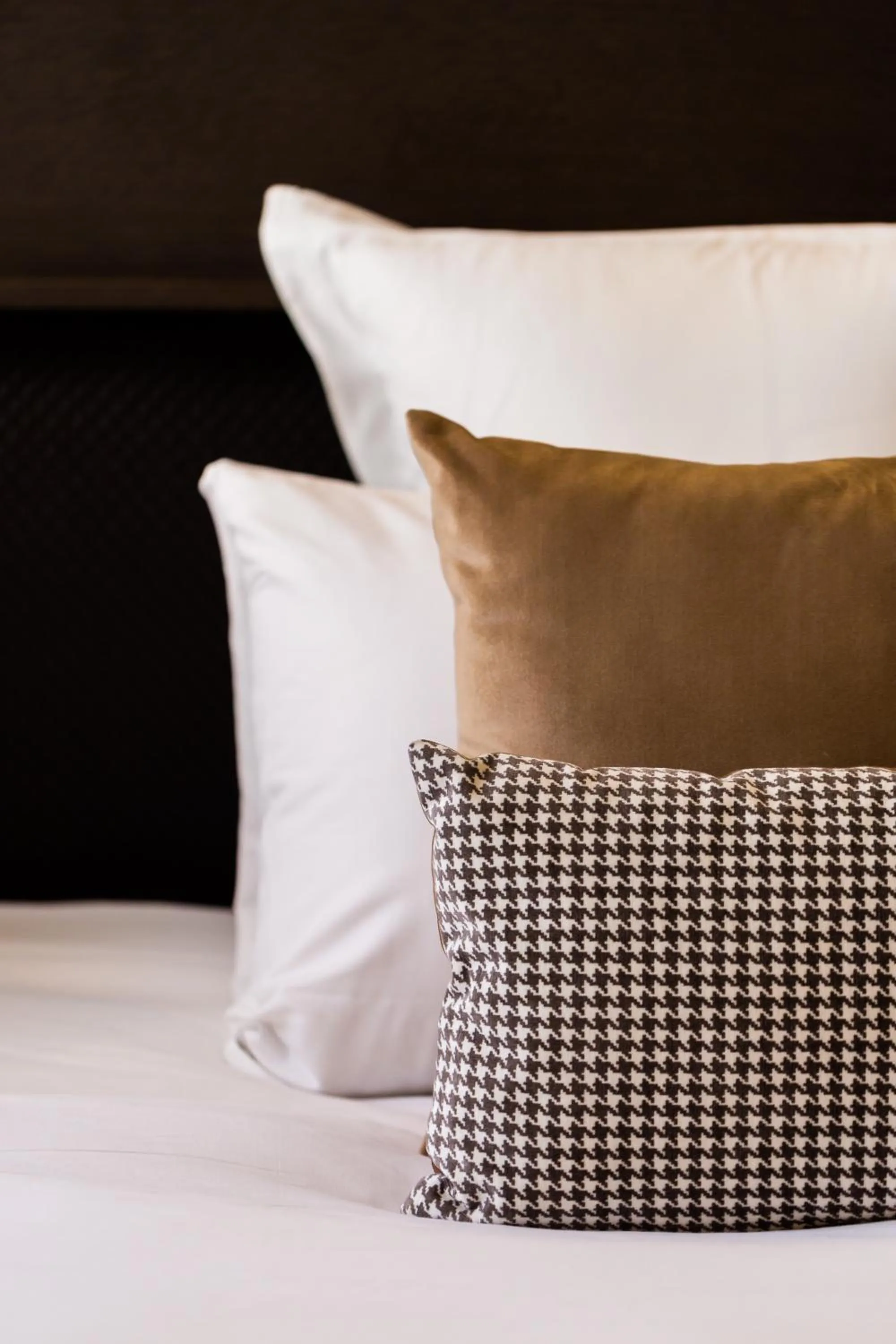 Bedroom, Bed in La Cour des Consuls Hotel & Spa Toulouse - MGallery Collection