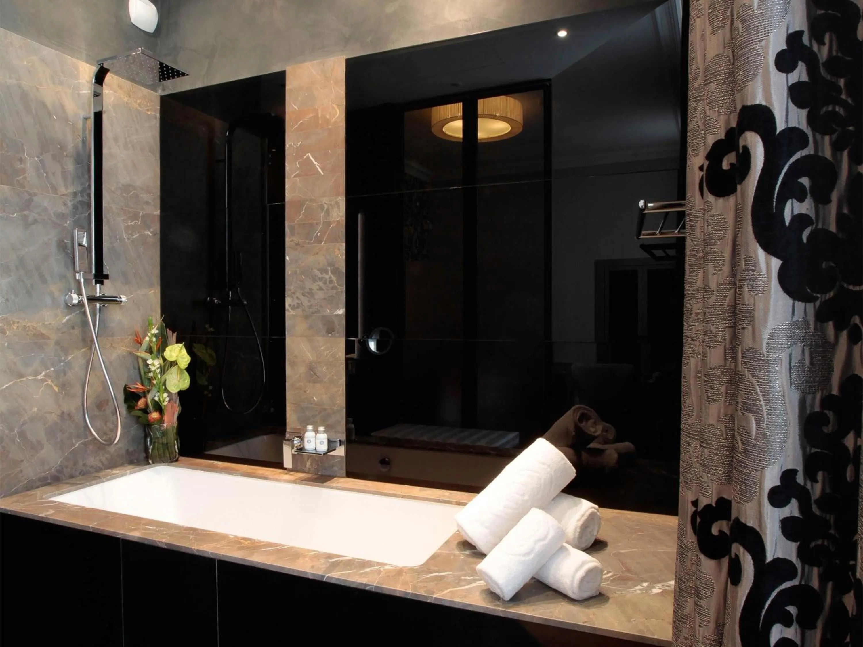 Bedroom in La Cour des Consuls Hotel & Spa Toulouse - MGallery Collection