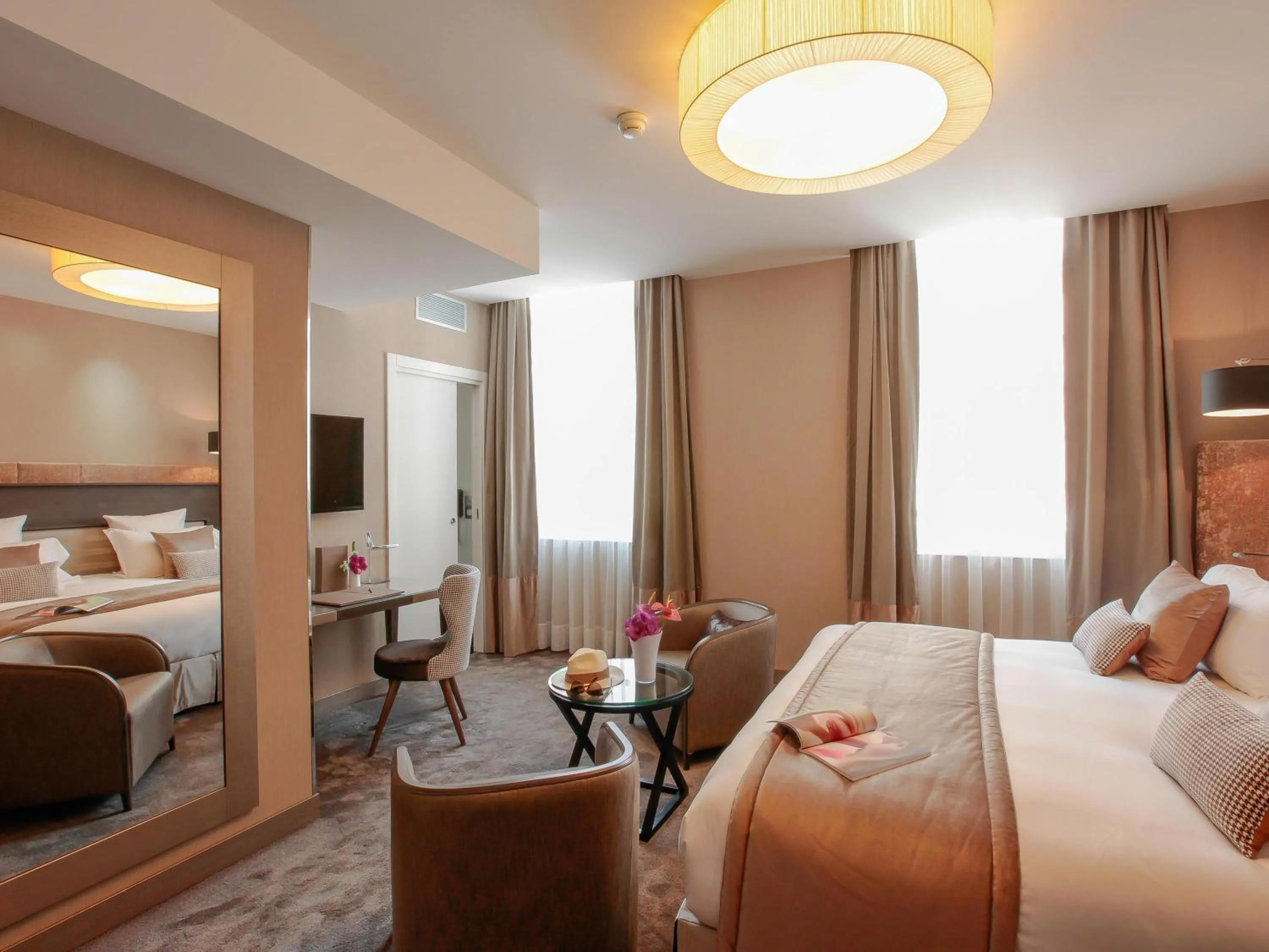 Bedroom, Bed in La Cour des Consuls Hotel & Spa Toulouse - MGallery Collection