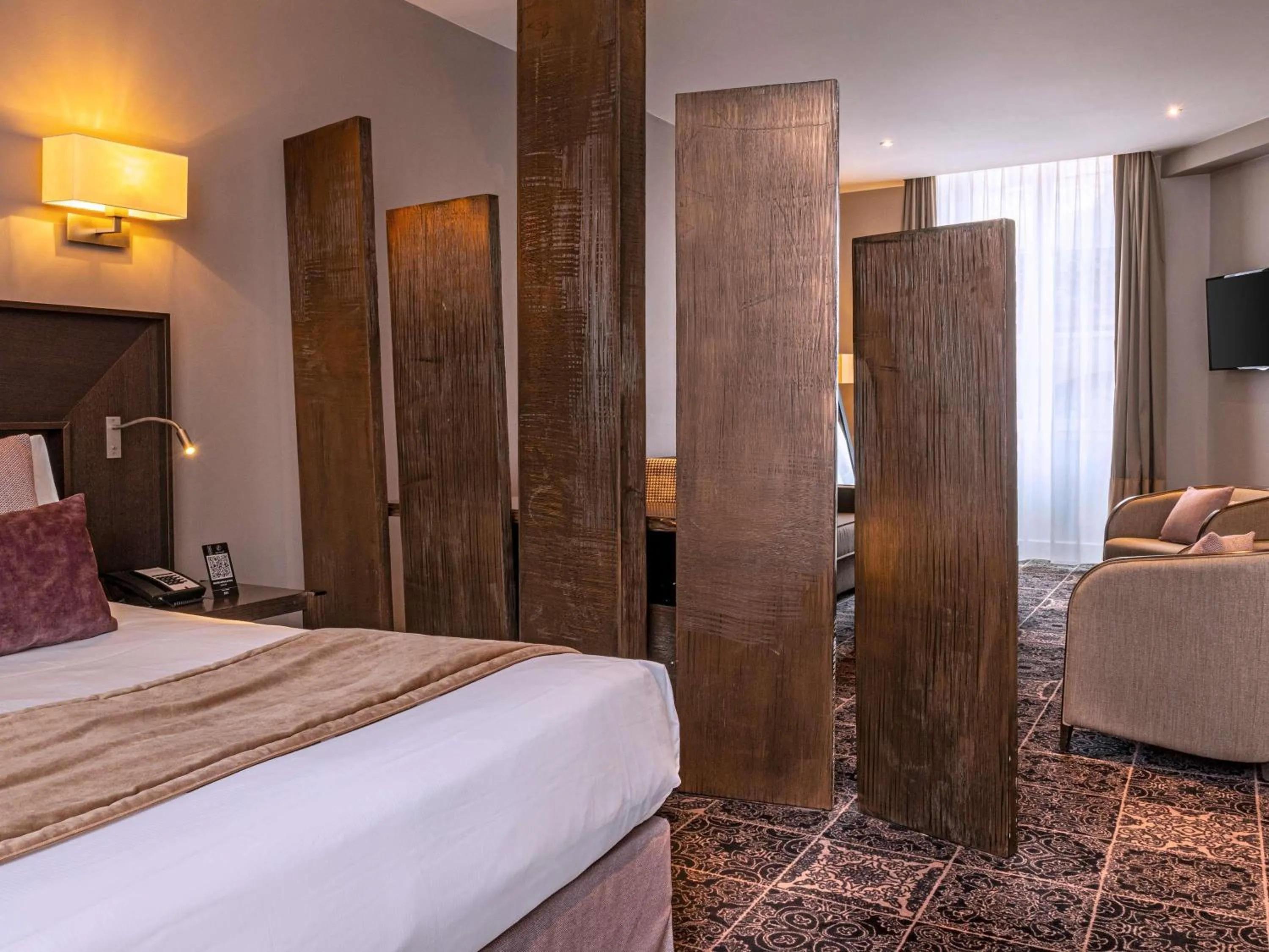 Bedroom, Bed in La Cour des Consuls Hotel & Spa Toulouse - MGallery Collection