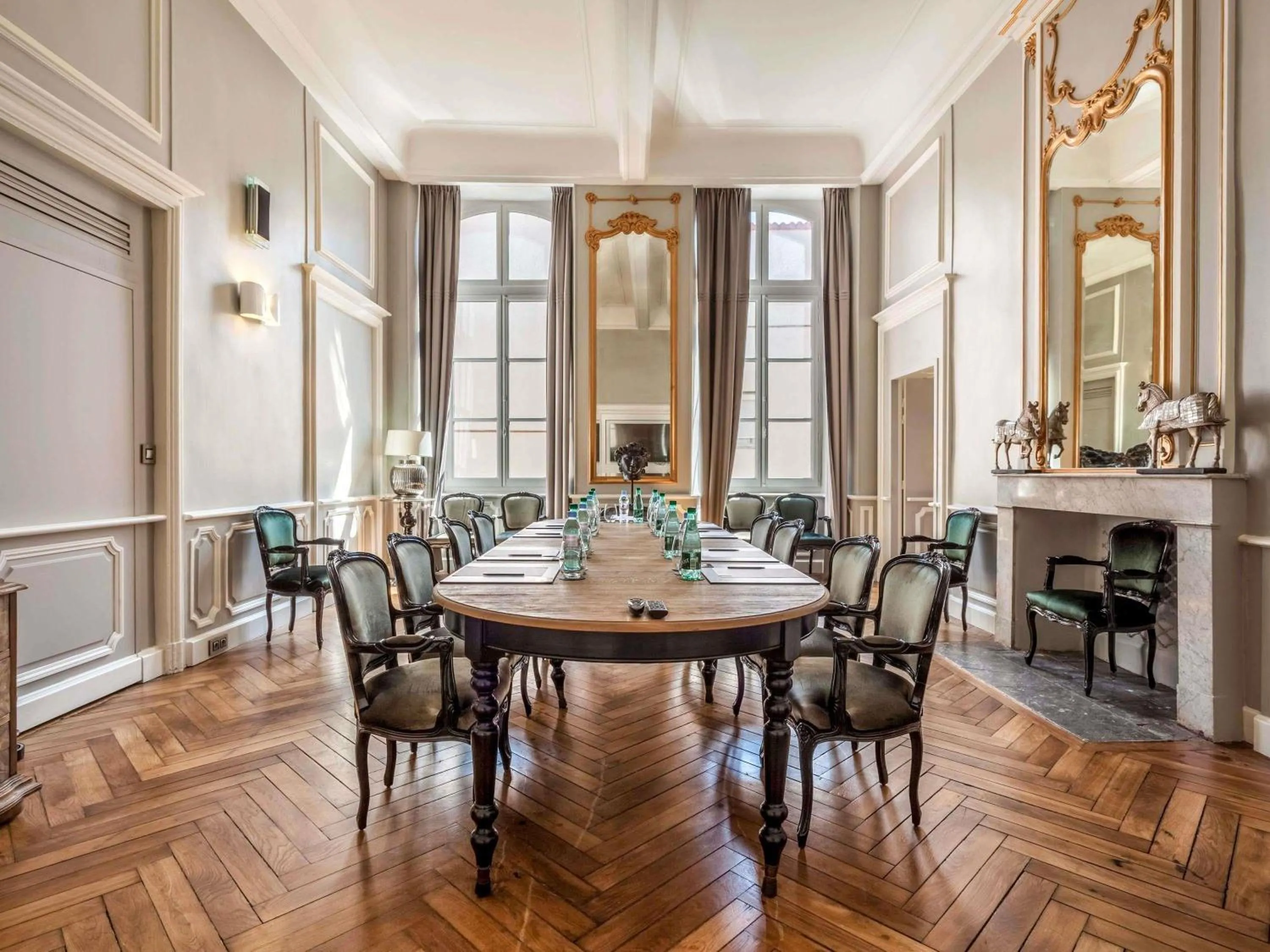 Meeting/conference room in La Cour des Consuls Hotel & Spa Toulouse - MGallery Collection