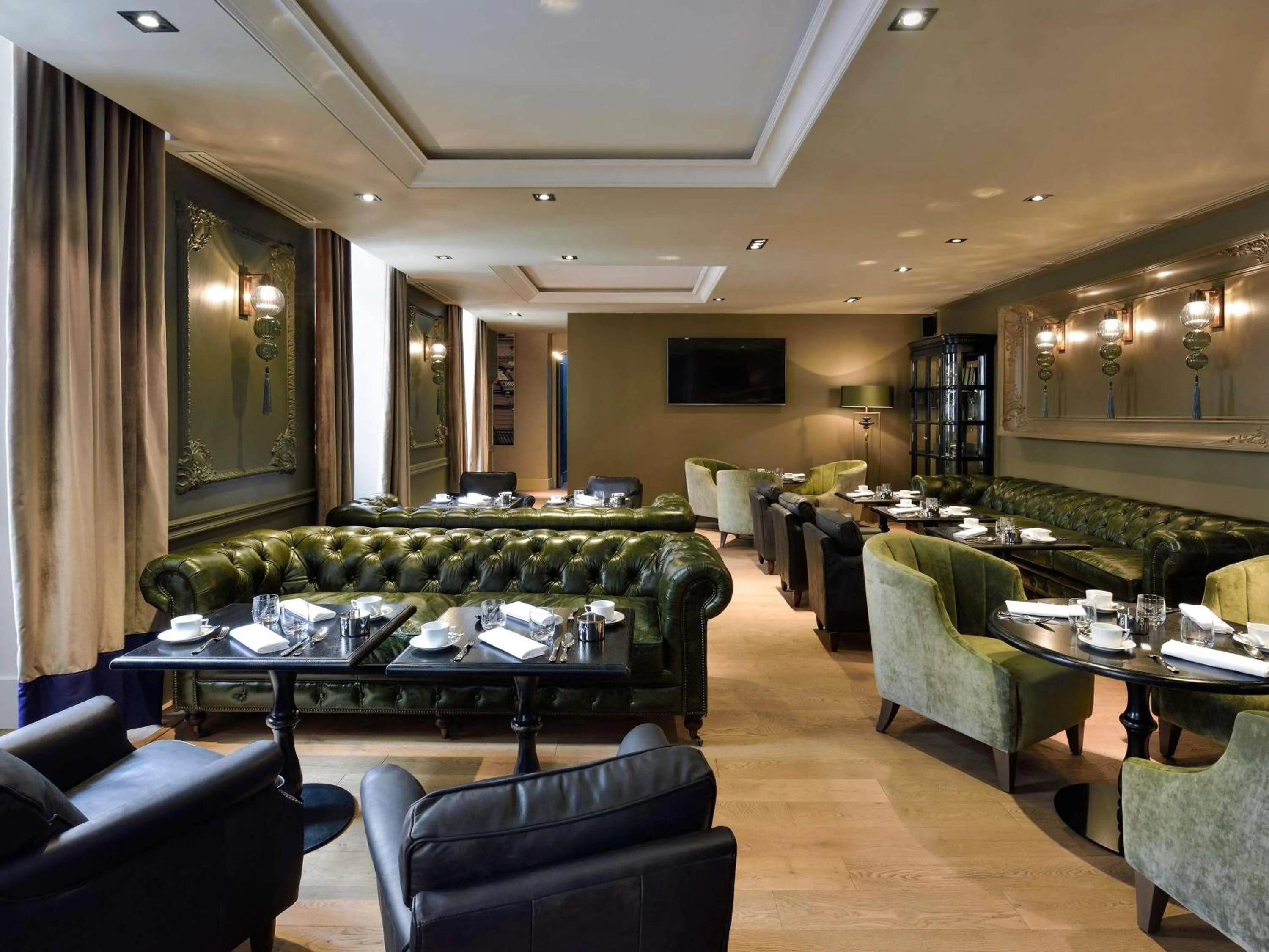 Meeting/conference room in La Cour des Consuls Hotel & Spa Toulouse - MGallery Collection