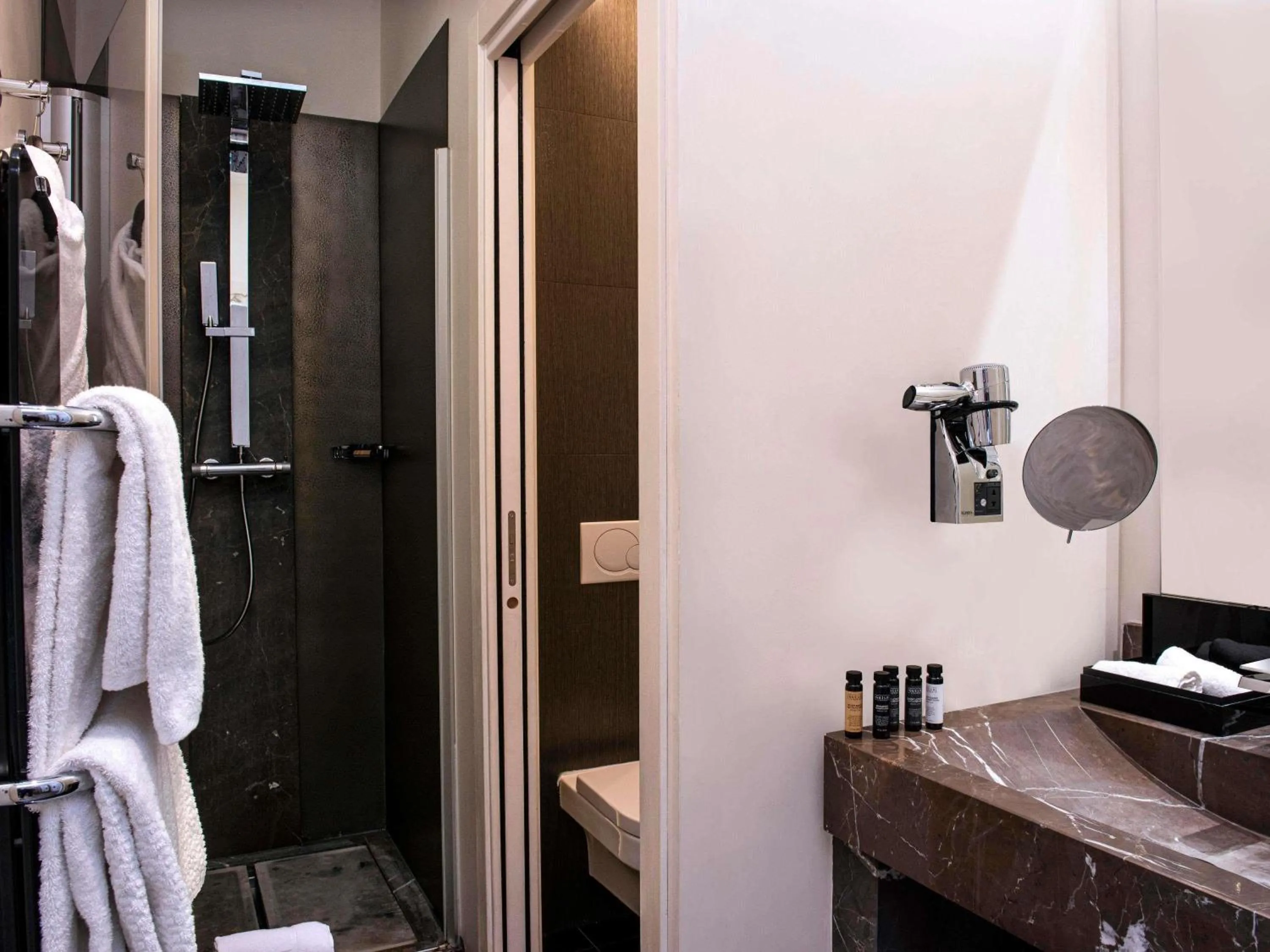 Classic Double Room in La Cour des Consuls Hotel & Spa Toulouse - MGallery Collection