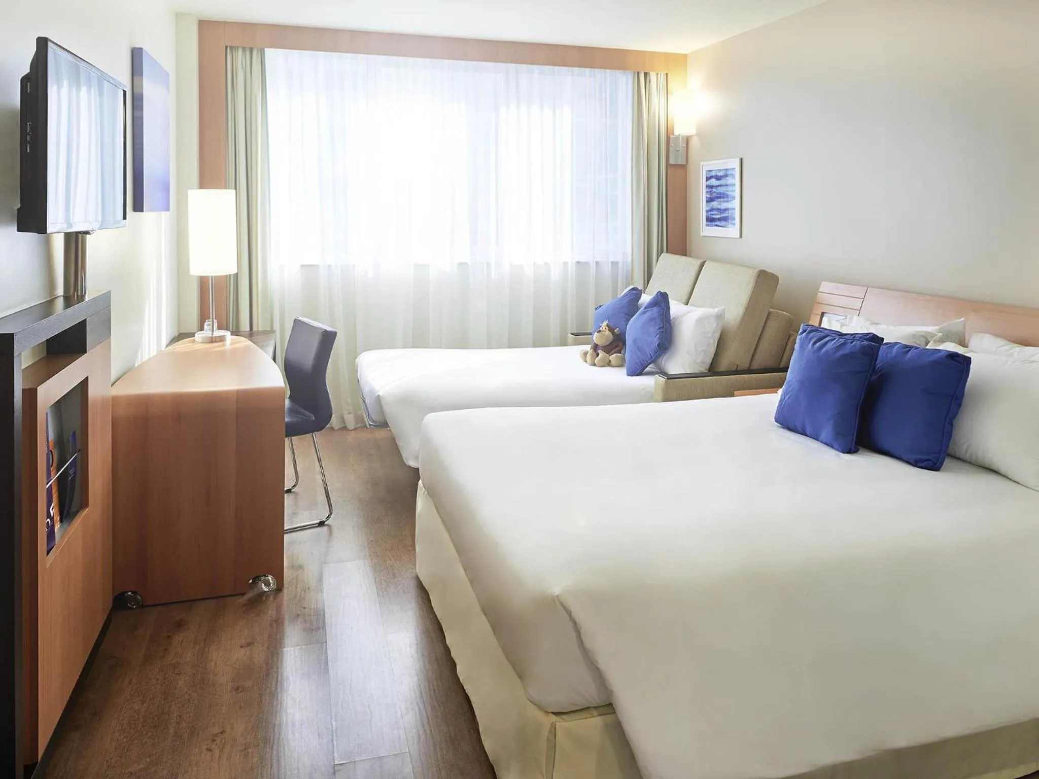 Bed in Regency Barra Hotel