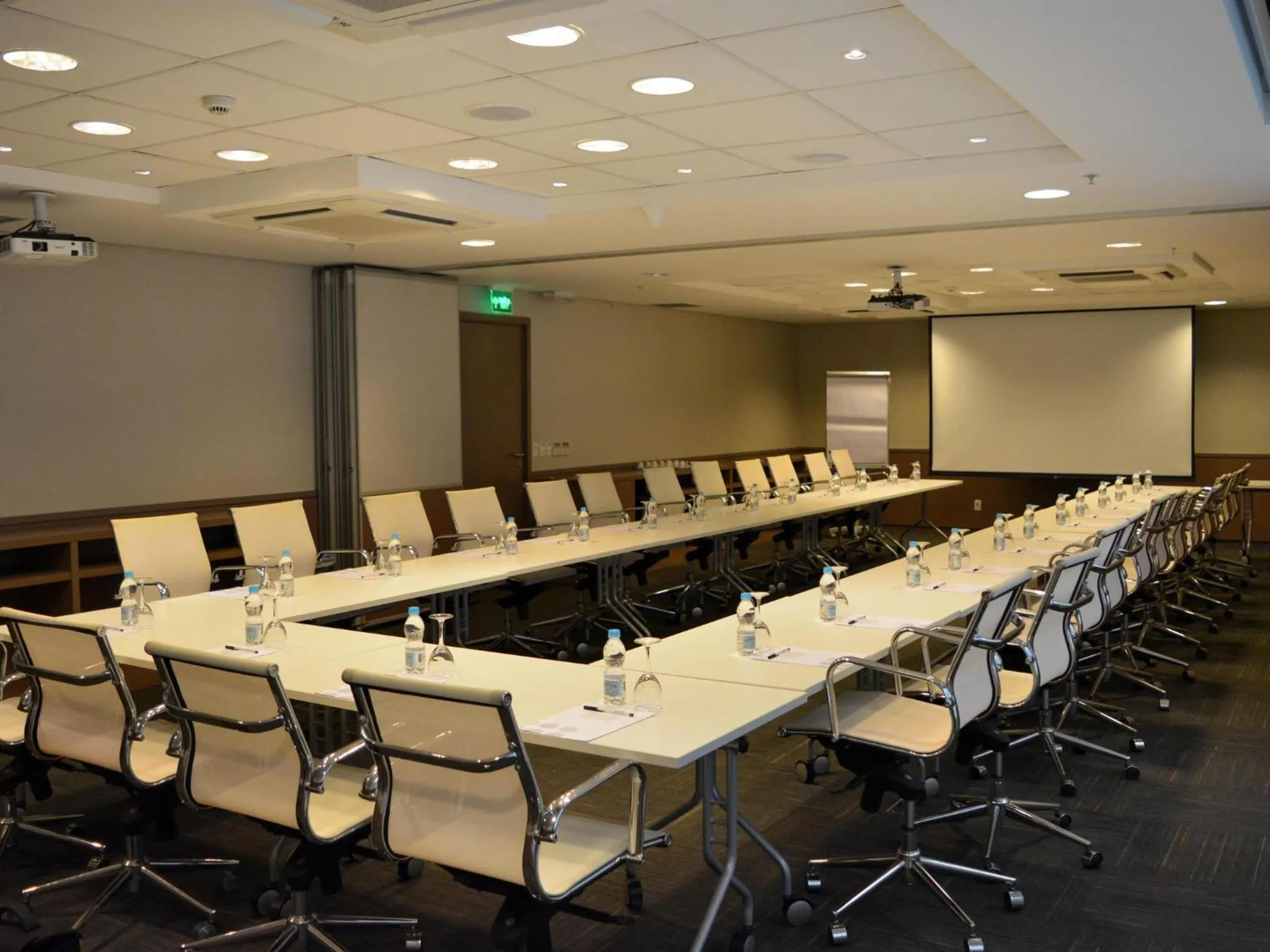 Meeting/conference room in Regency Barra Hotel