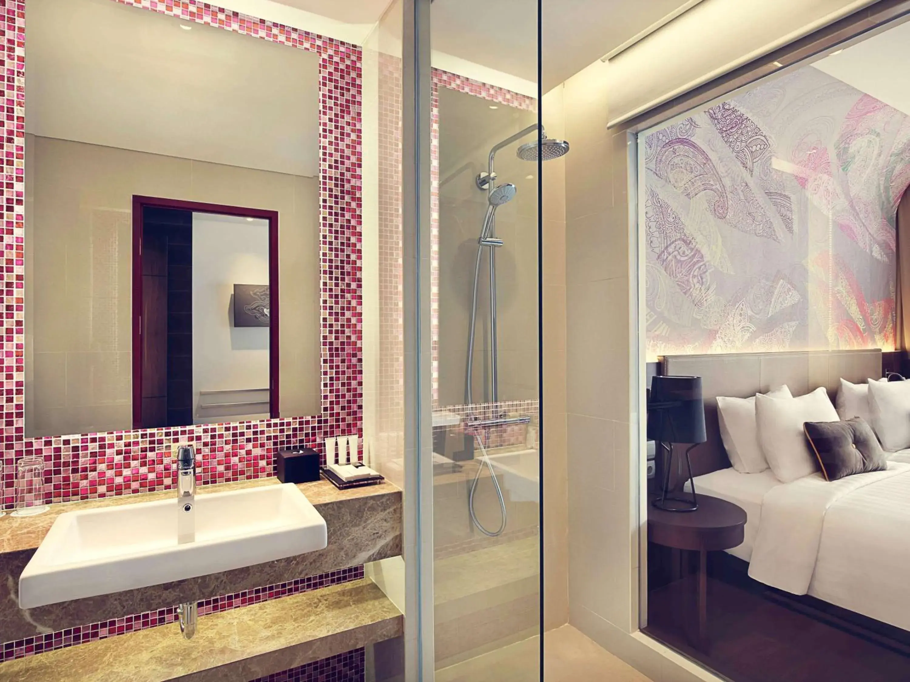 Superior Twin Room in Mercure Karawang Superior Twin Room in Mercure Karawang