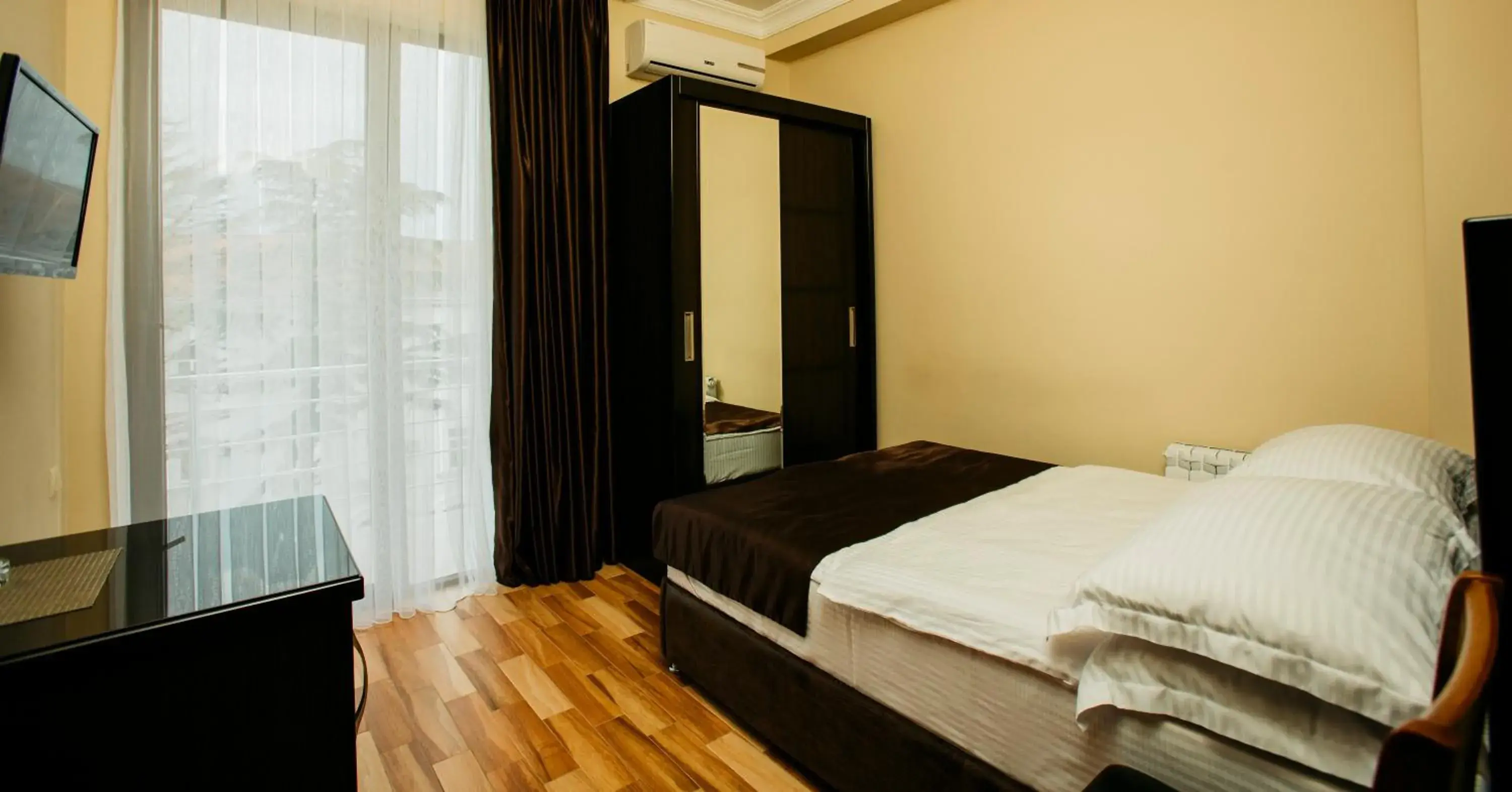 Economy Double Room with Balcony and City View - single occupancy in Kobuleti Pearl Of Sea Hotel & Spa Economy Double Room with Balcony and City View - single occupancy in Kobuleti Pearl Of Sea Hotel & Spa