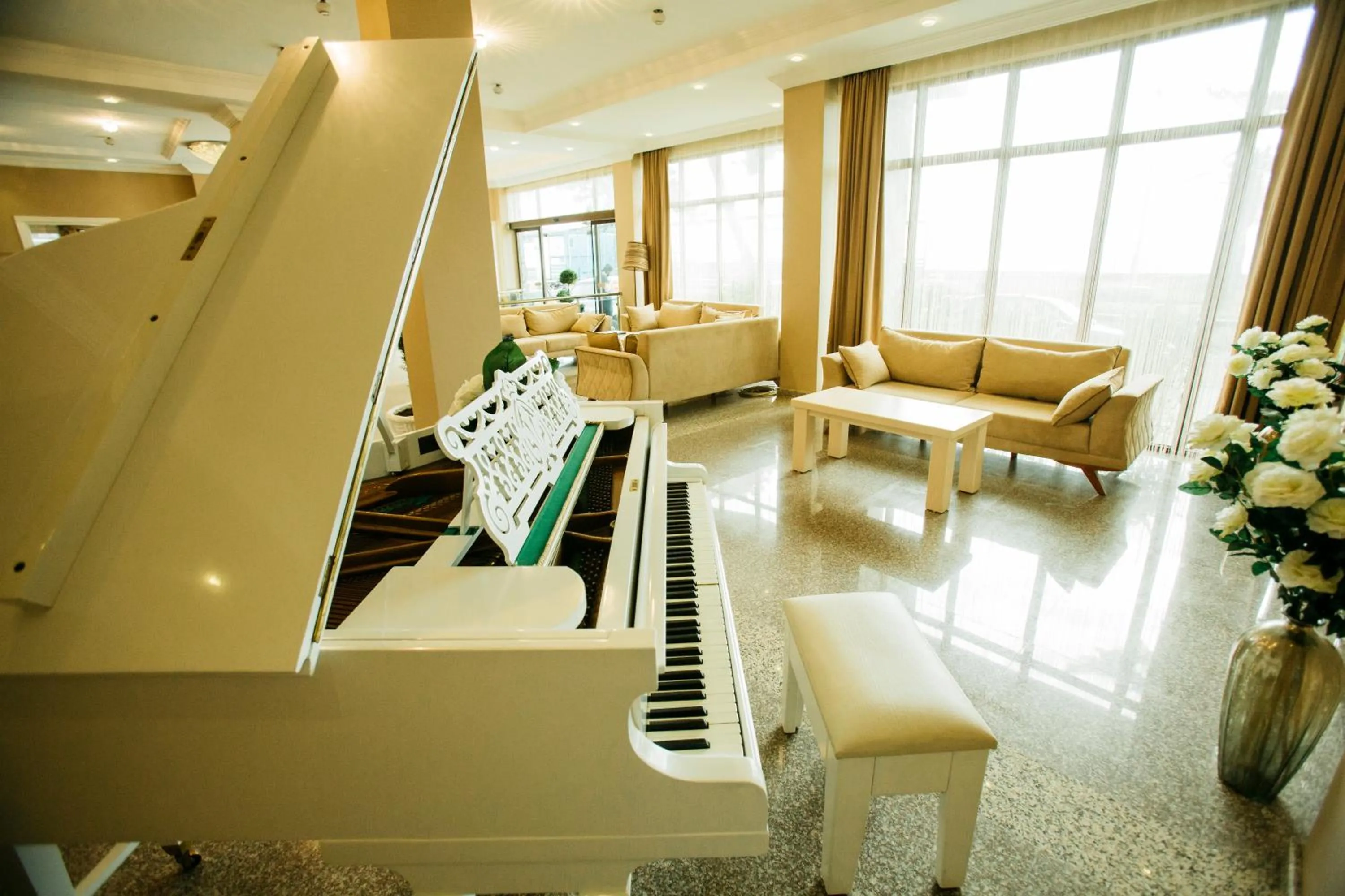 Seating area in Kobuleti Pearl Of Sea Hotel & Spa