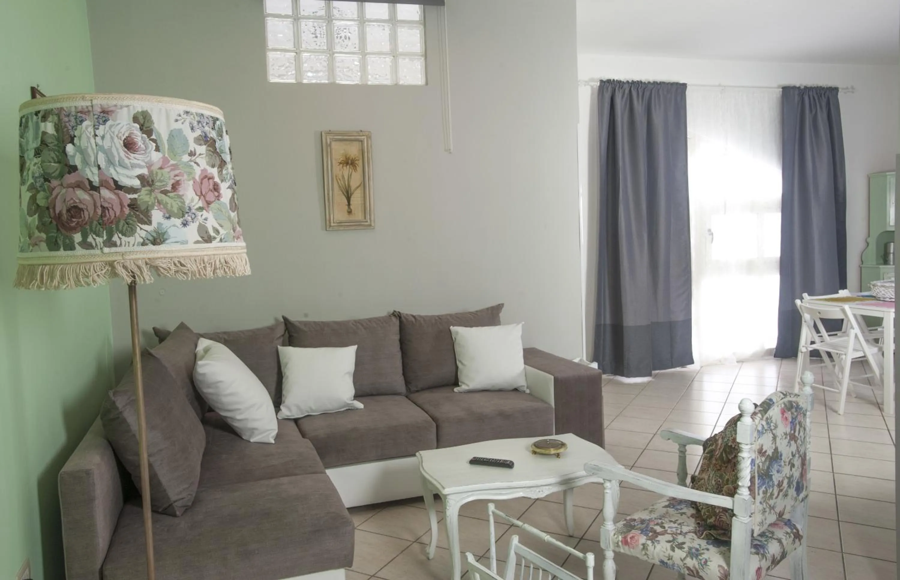 Living room in City Pompei Accommodations