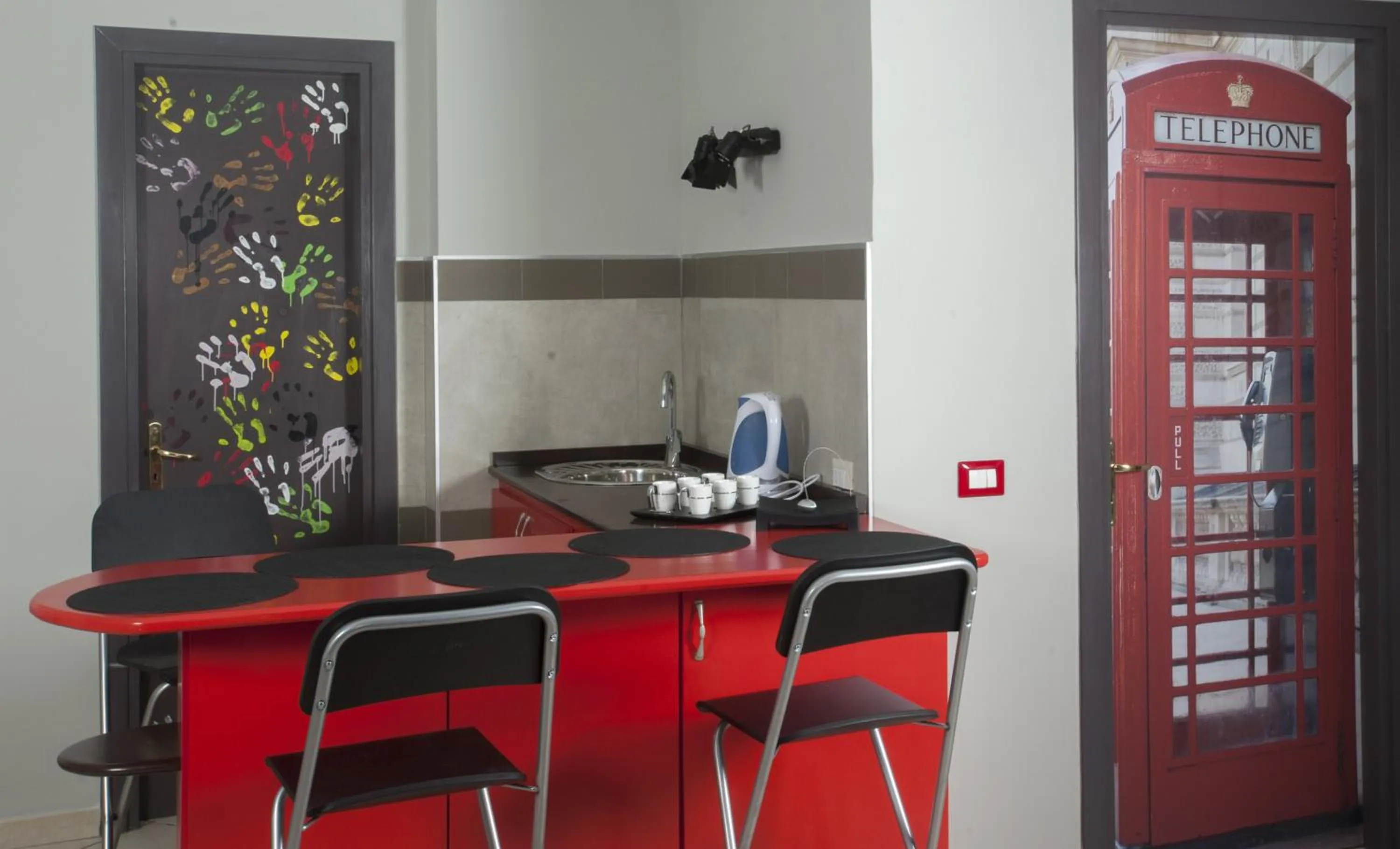 Coffee/tea facilities in City Pompei Accommodations