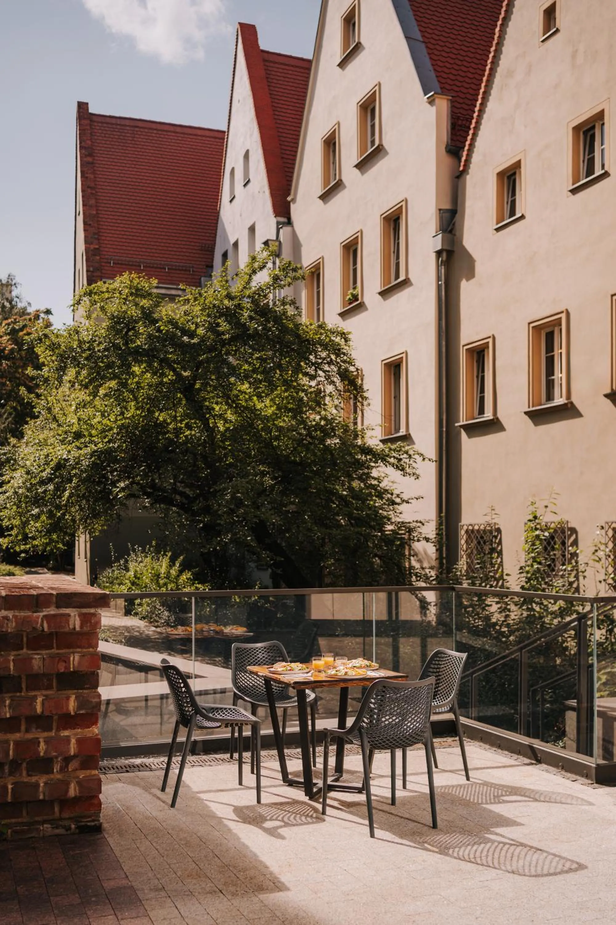 Garden in The Cyrus Hotel