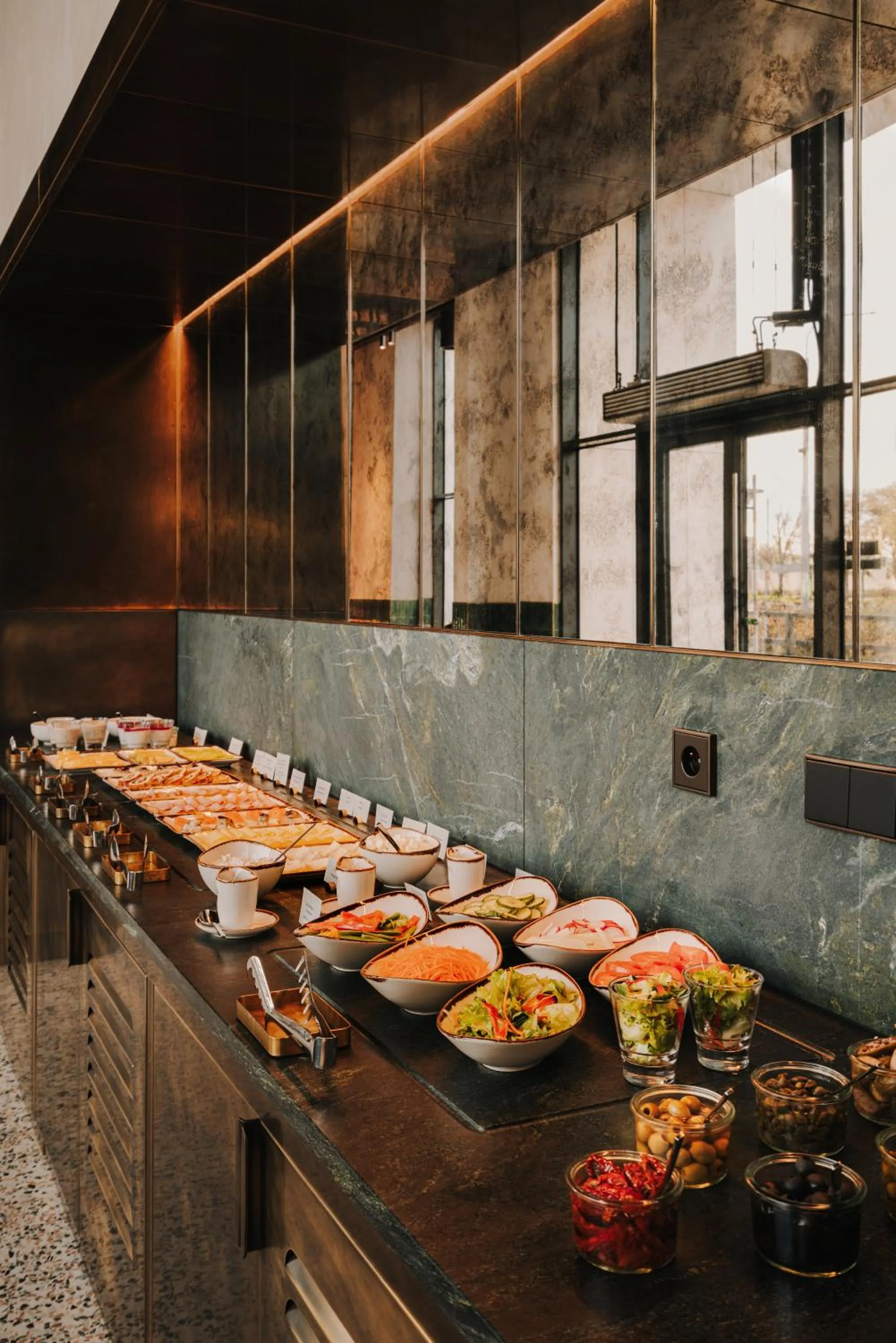 Restaurant/places to eat in The Cyrus Hotel