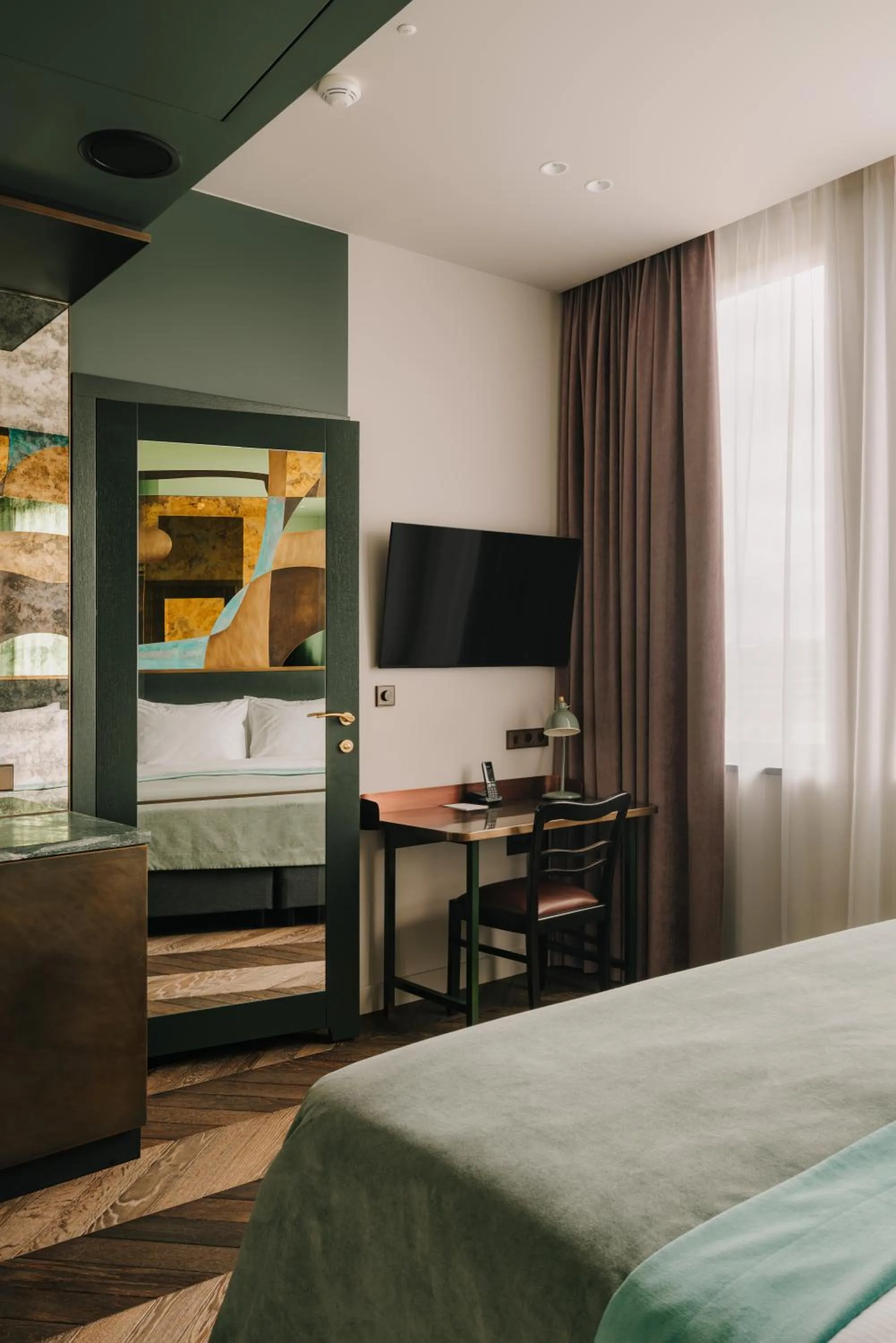 TV and multimedia, Bed in The Cyrus Hotel