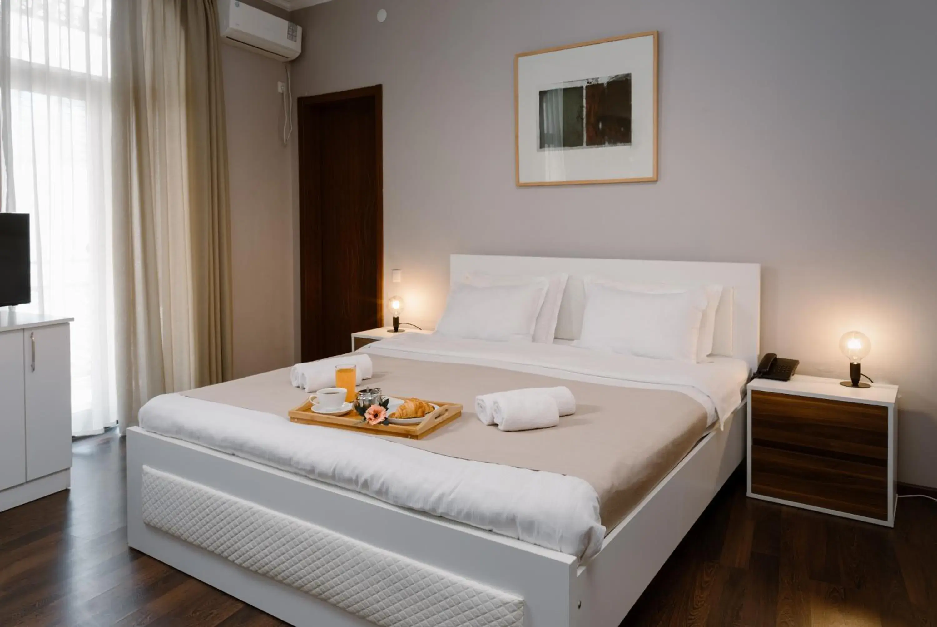 King Room with Balcony in Point Hotel Tbilisi King Room with Balcony in Point Hotel Tbilisi