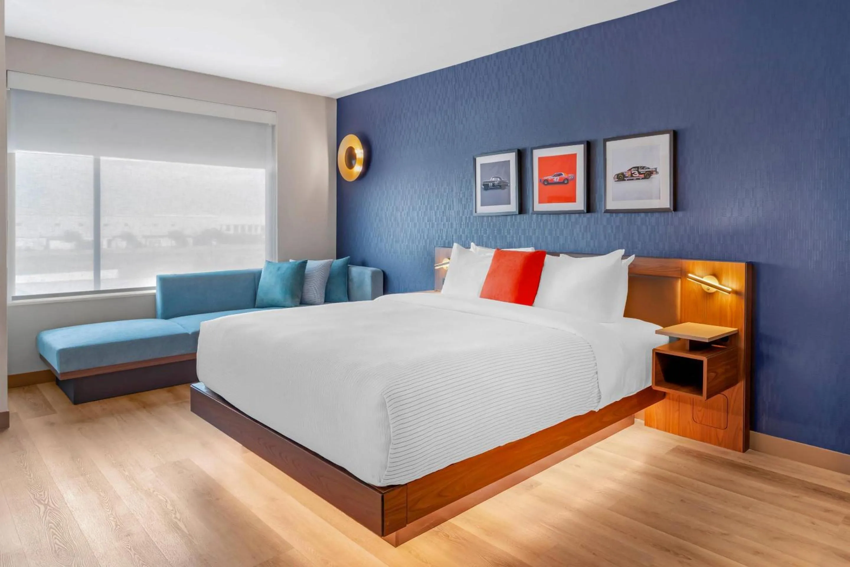 Bedroom, Bed in Cambria Hotel Northlake Conference Center - Roanoke