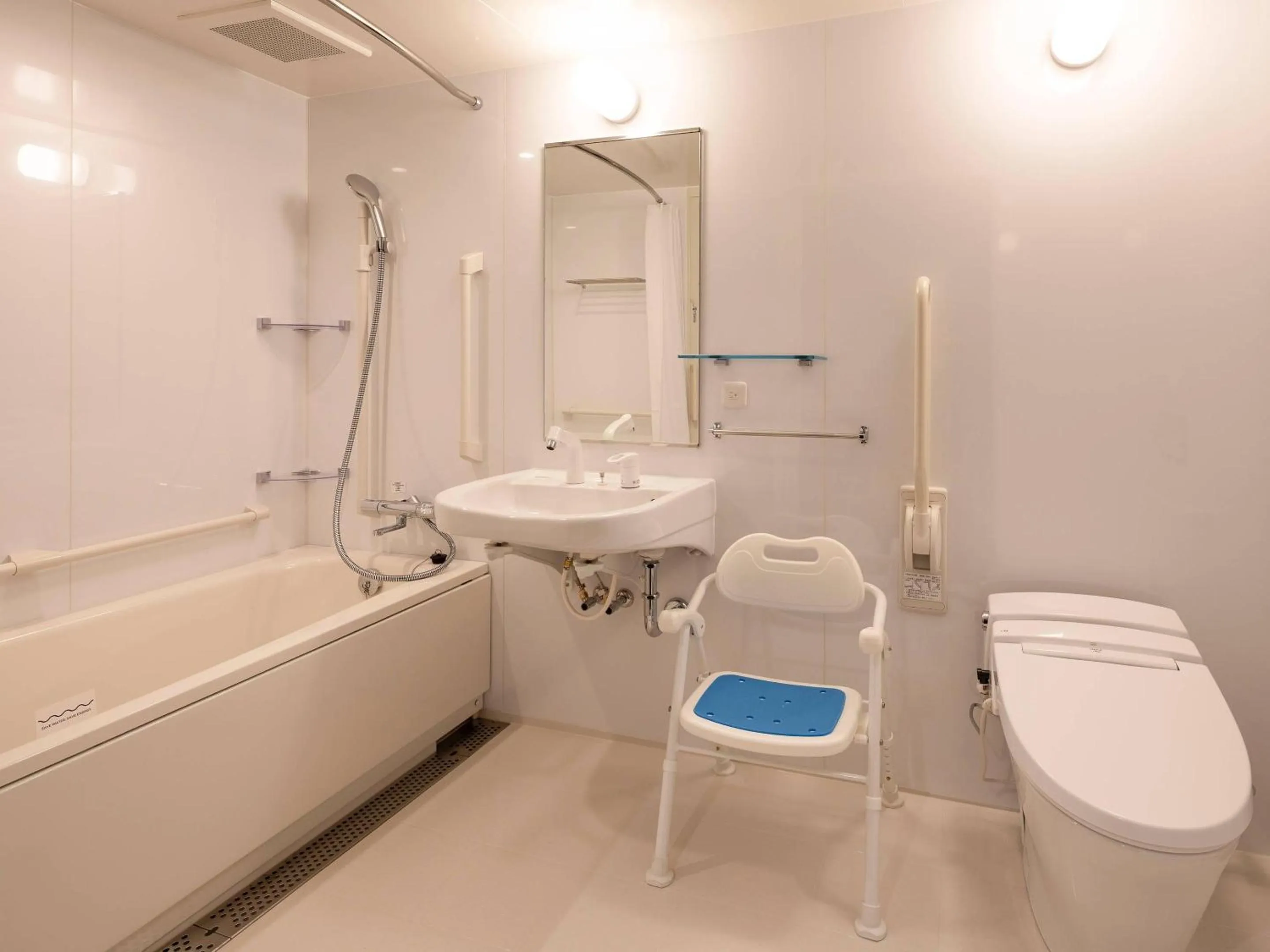 Bedroom in Comfort Hotel Mito