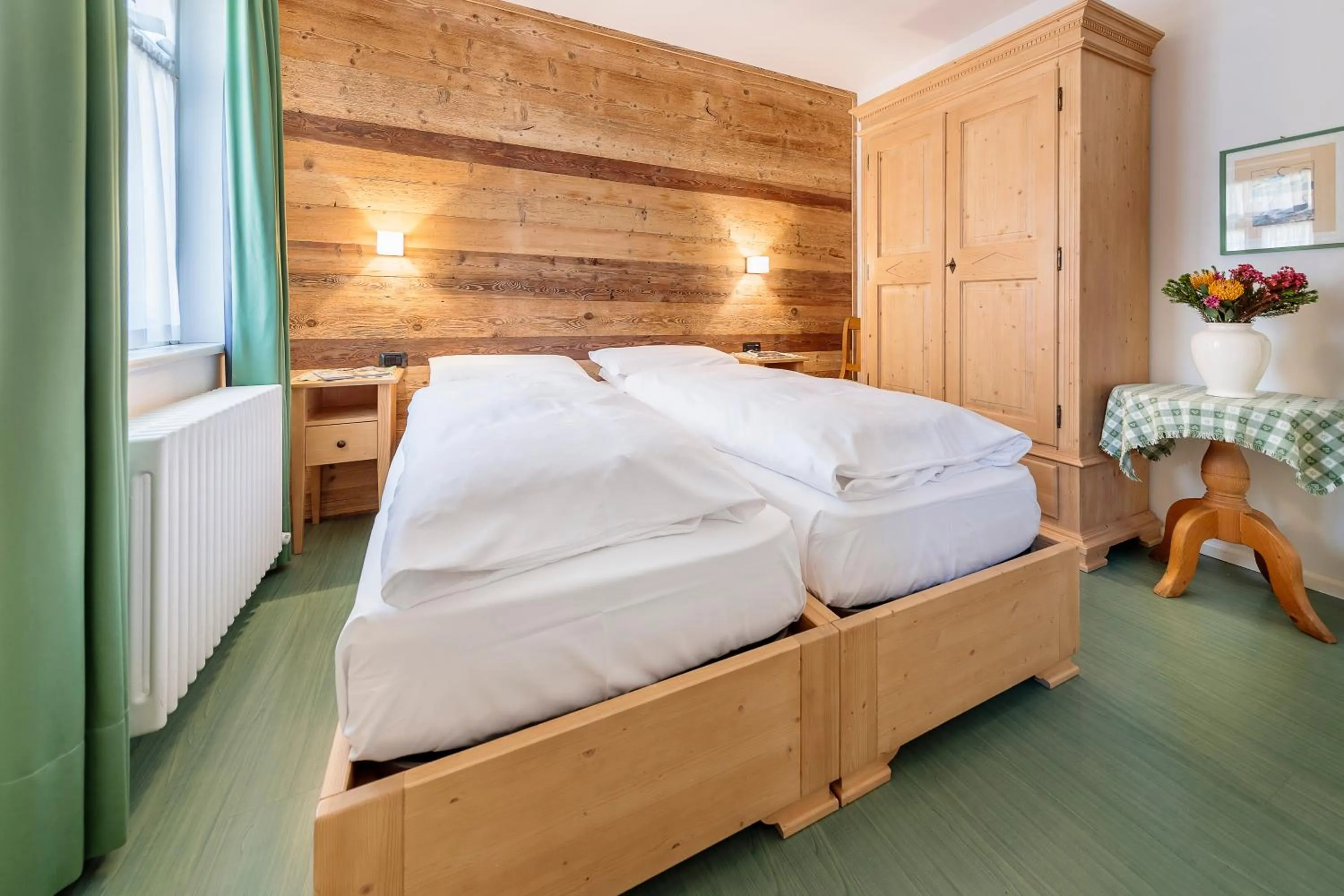 Photo of the whole room, Bed in Hotel Oasi