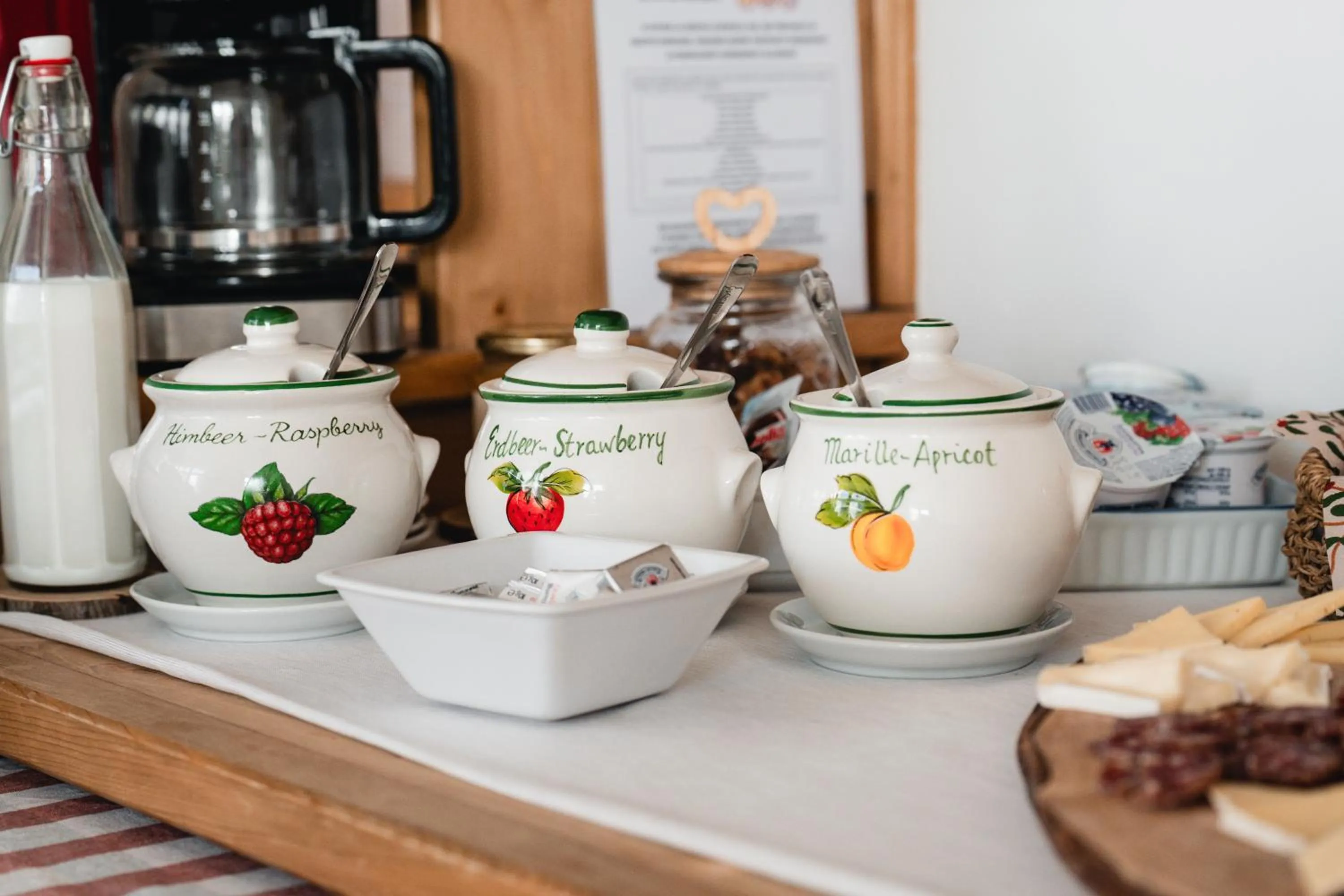 Breakfast in Hotel Oasi