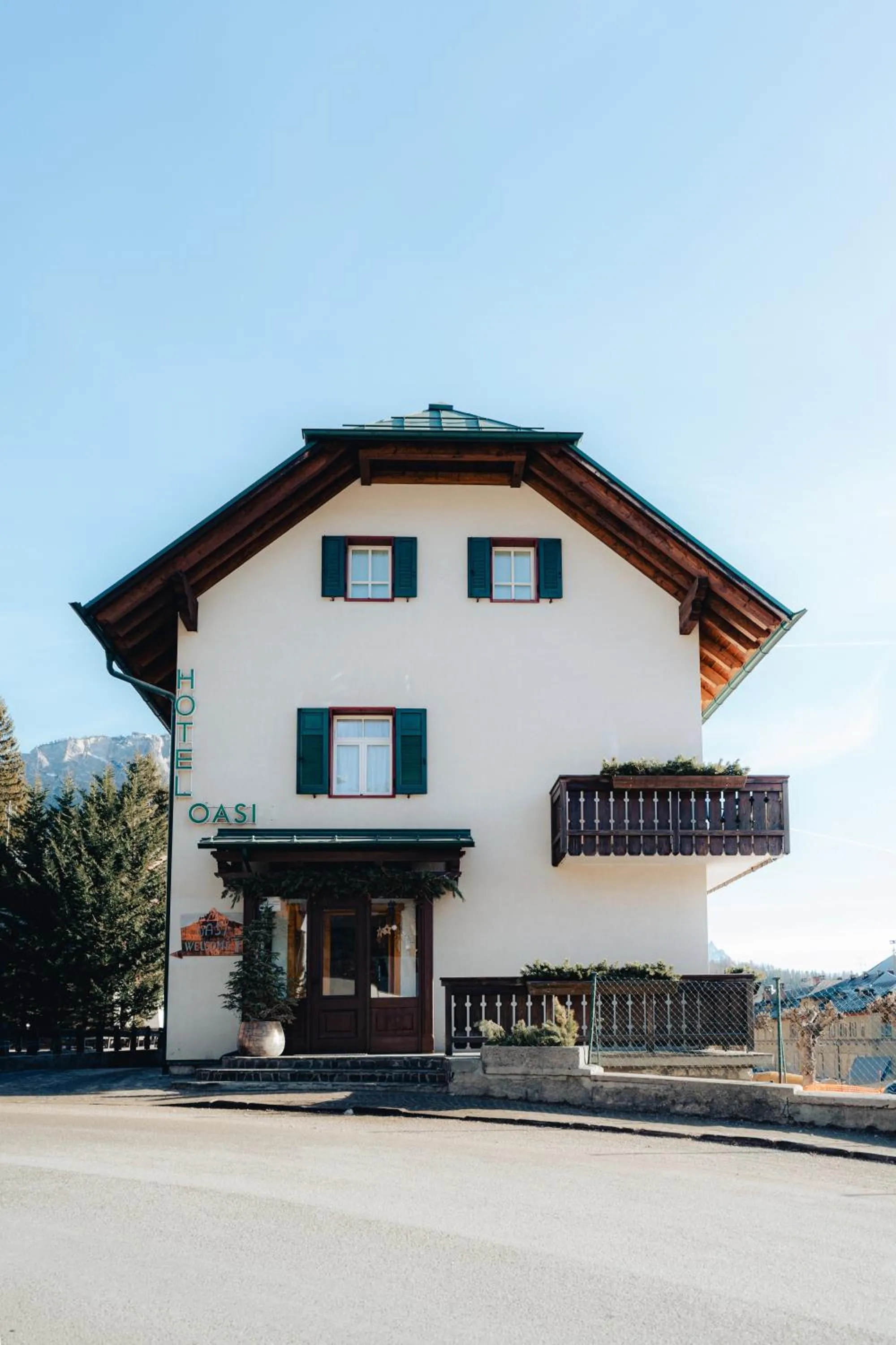 Property building in Hotel Oasi