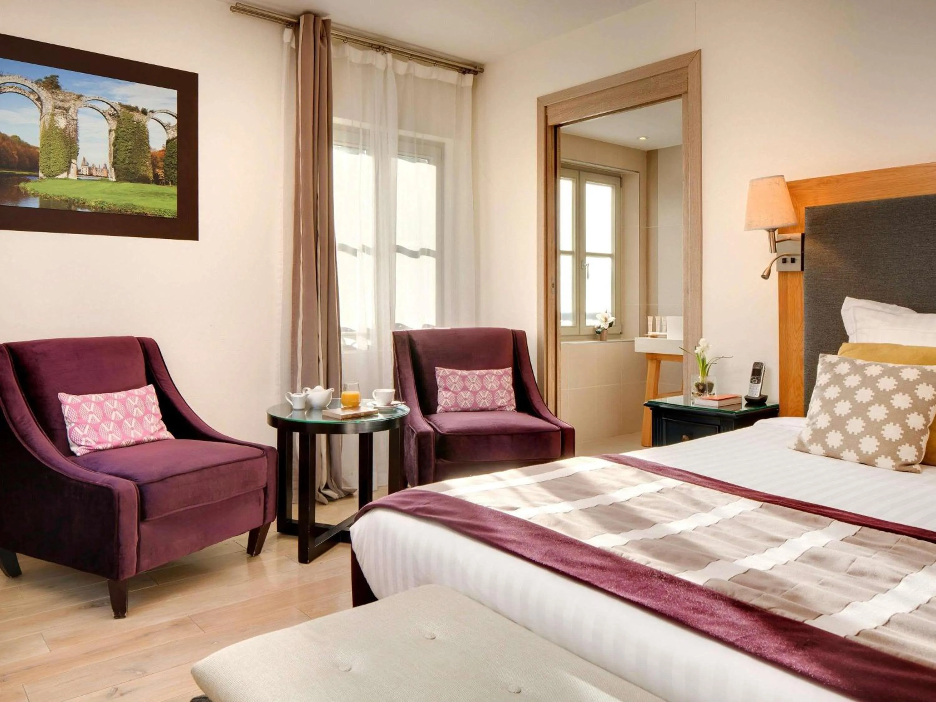 Bedroom, Bed in Mercure Maintenon