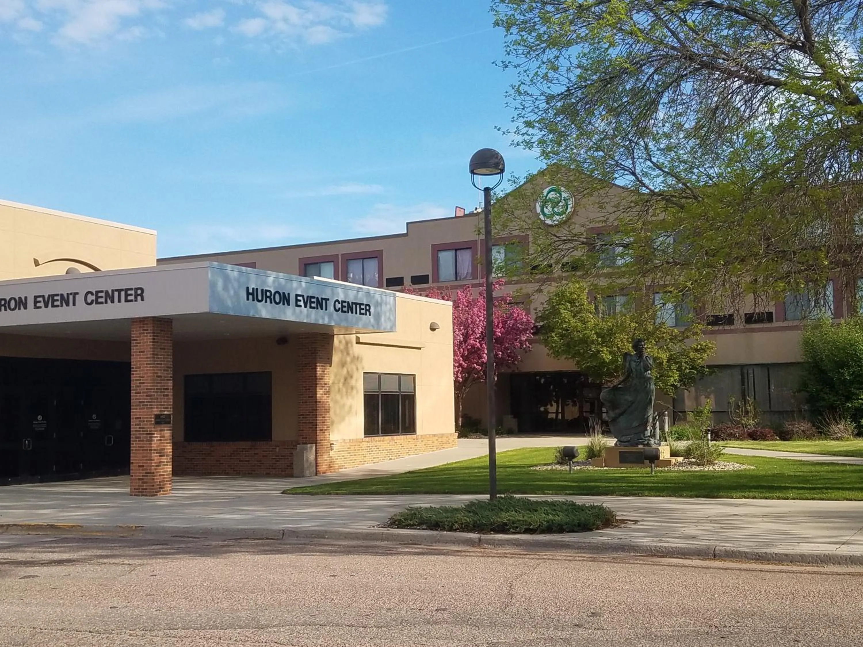 Property building in Crossroads Hotel and Huron Event Center