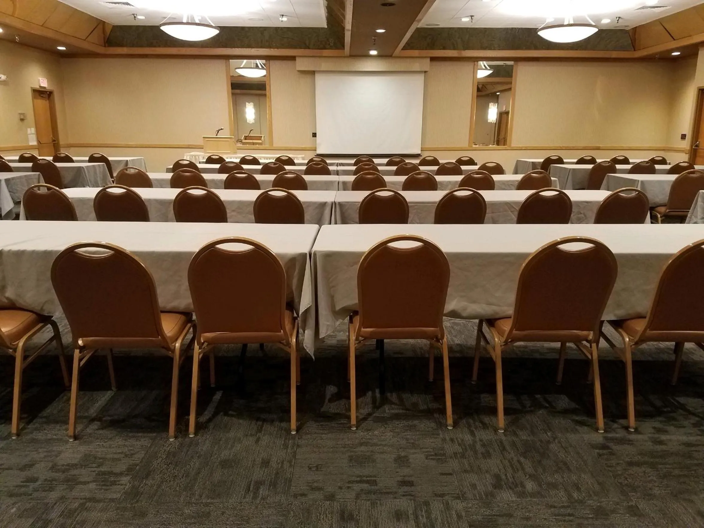 Meeting/conference room in Crossroads Hotel and Huron Event Center