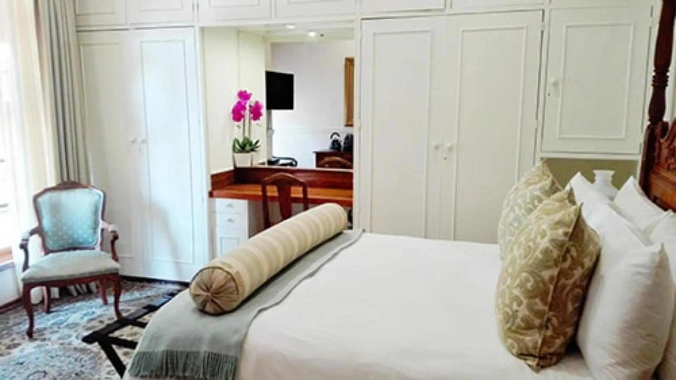 Bed in Kleine Constantia Boutique Guest House