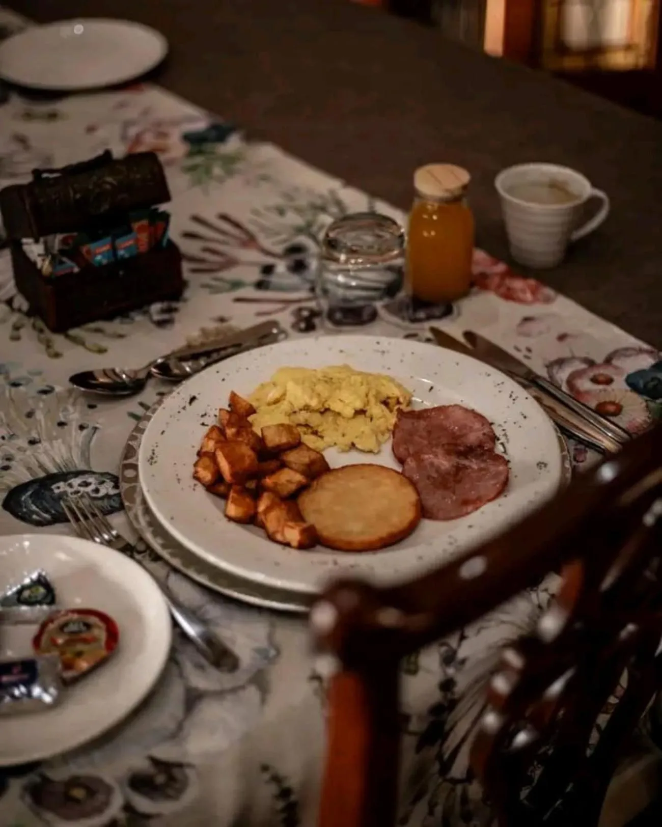 Restaurant/places to eat in Kleine Constantia Boutique Guest House