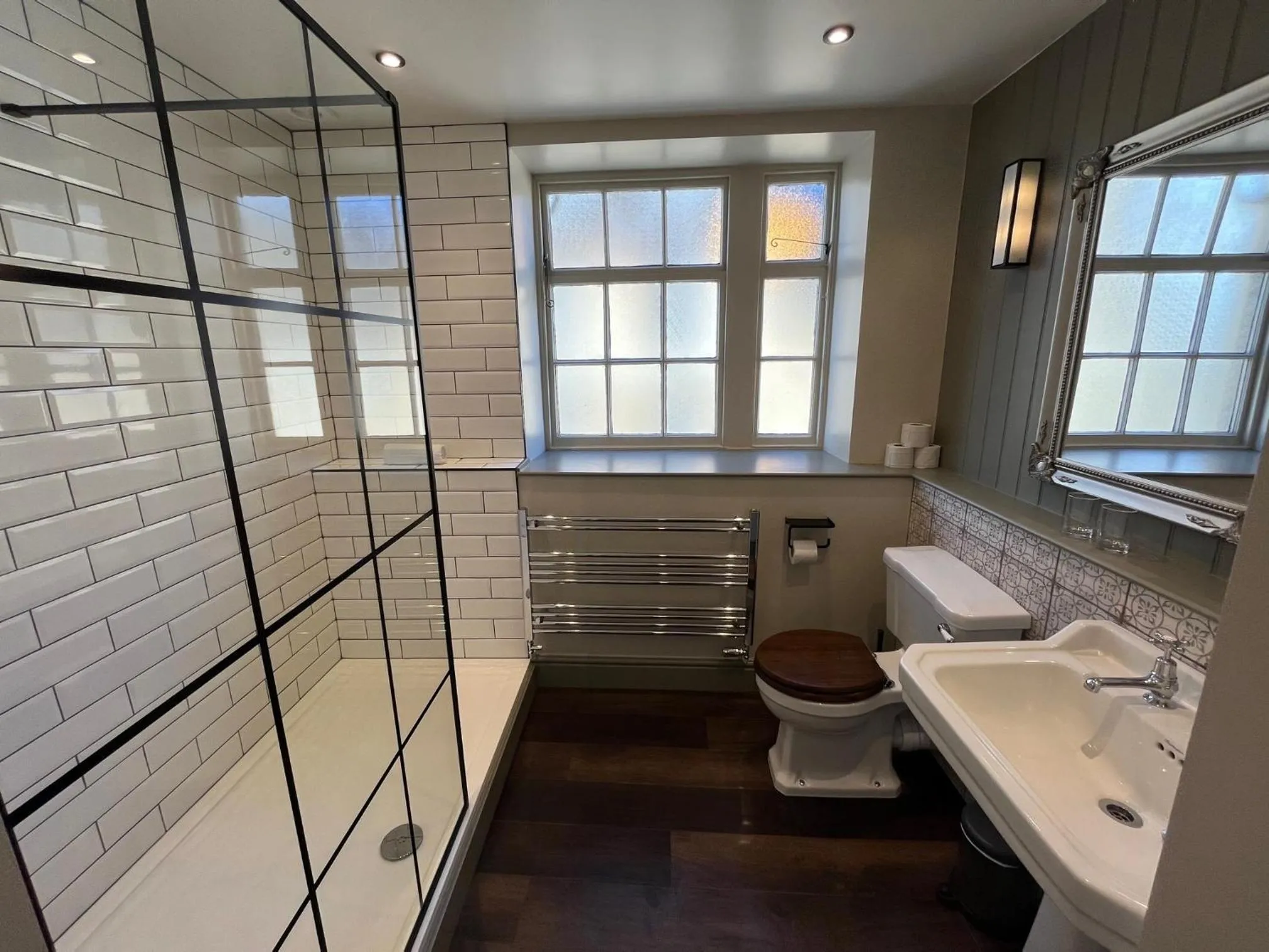 Bathroom in The Punchbowl Inn