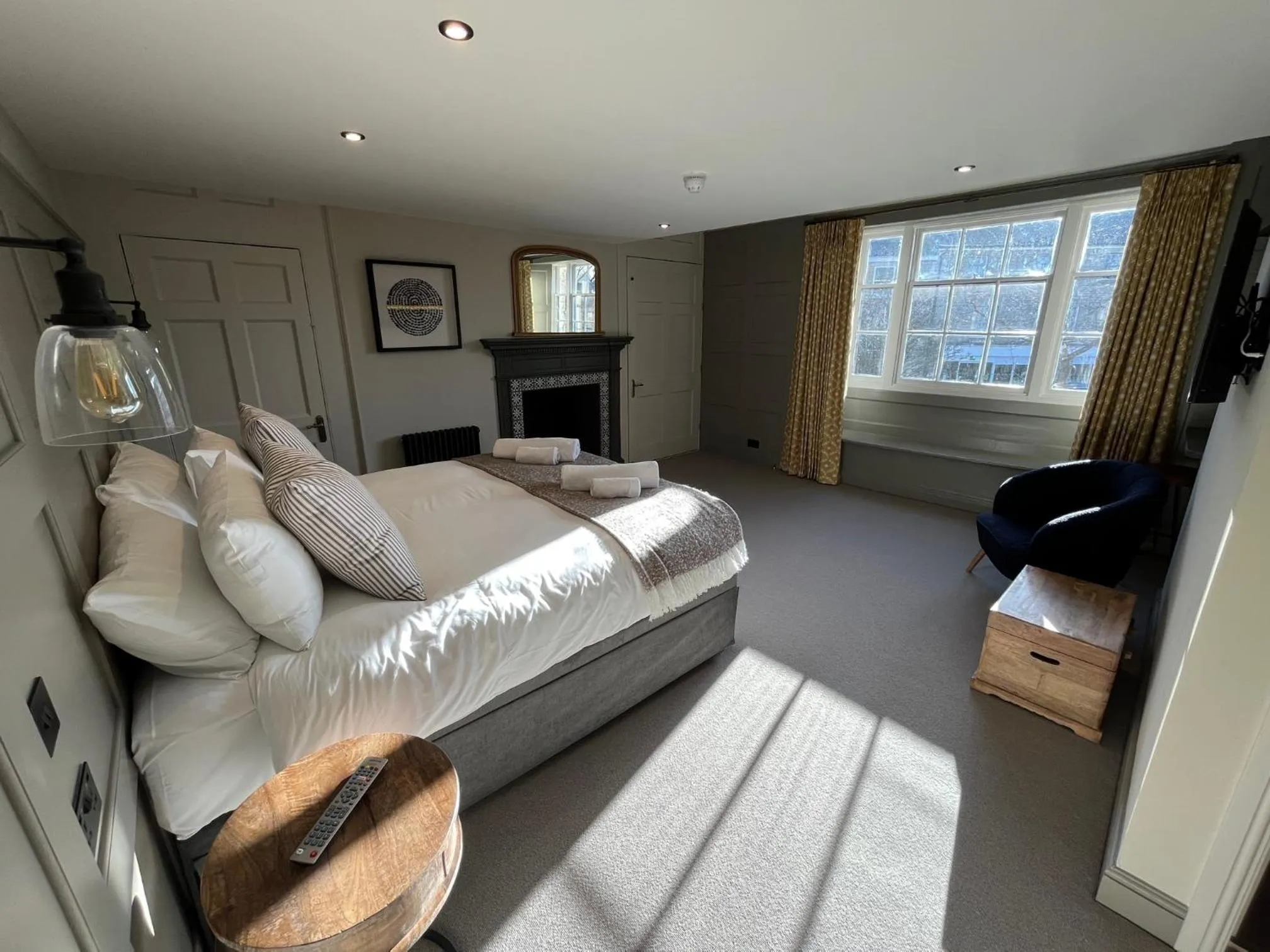 Bedroom, Bed in The Punchbowl Inn