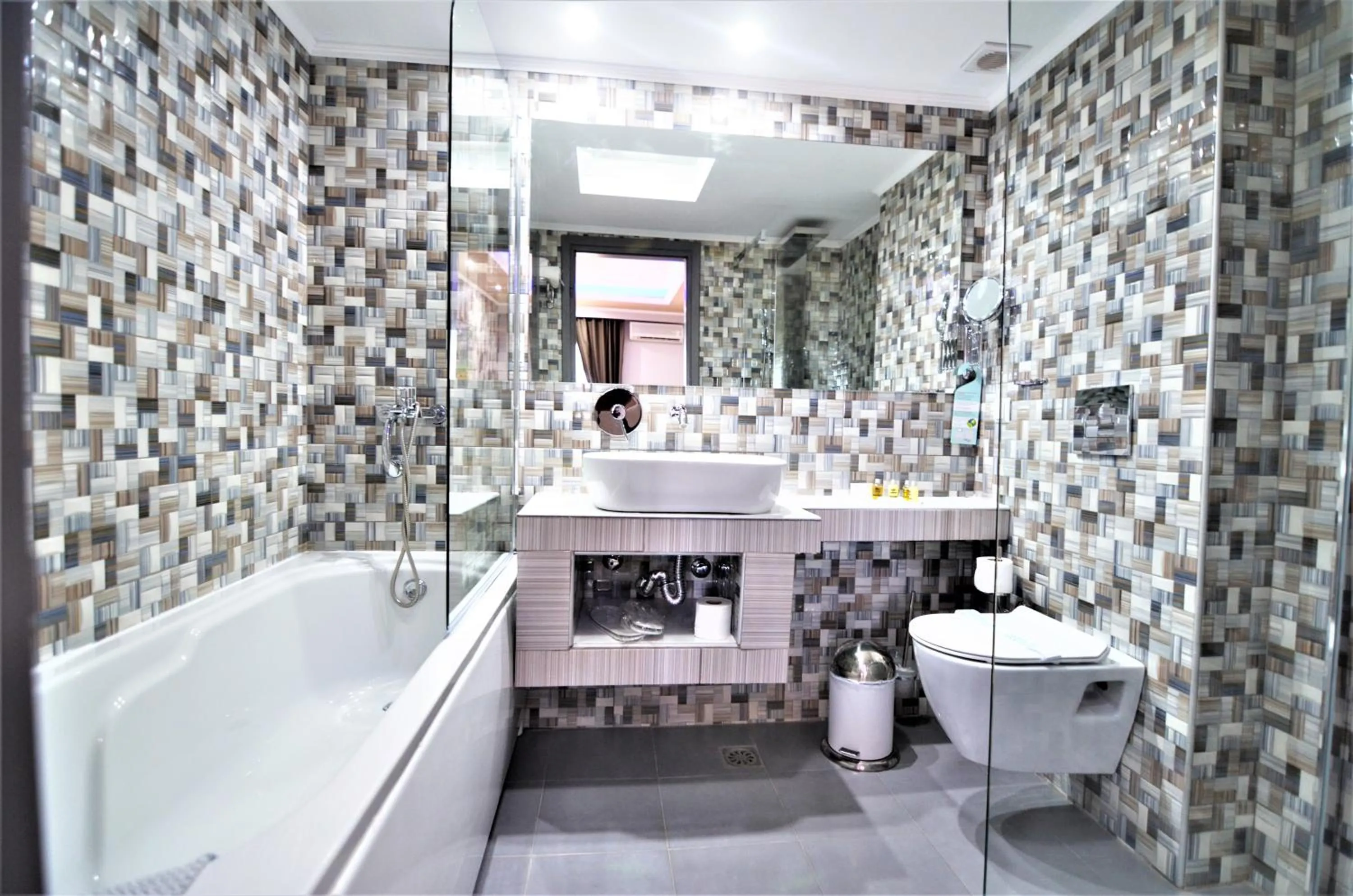 Bathroom in Grand Beach Hotel Thassos