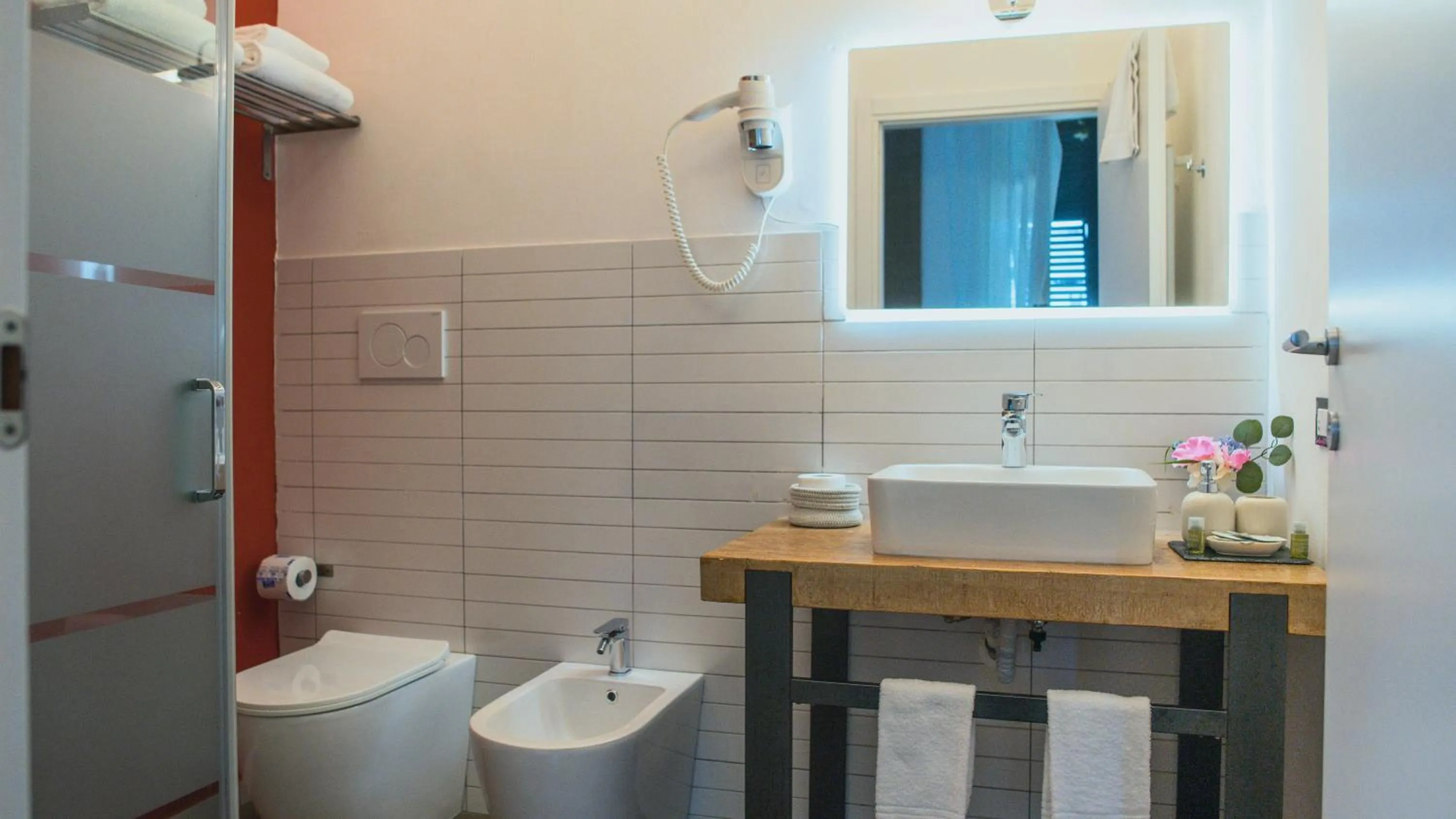 Shower in B&B 7 Rooms