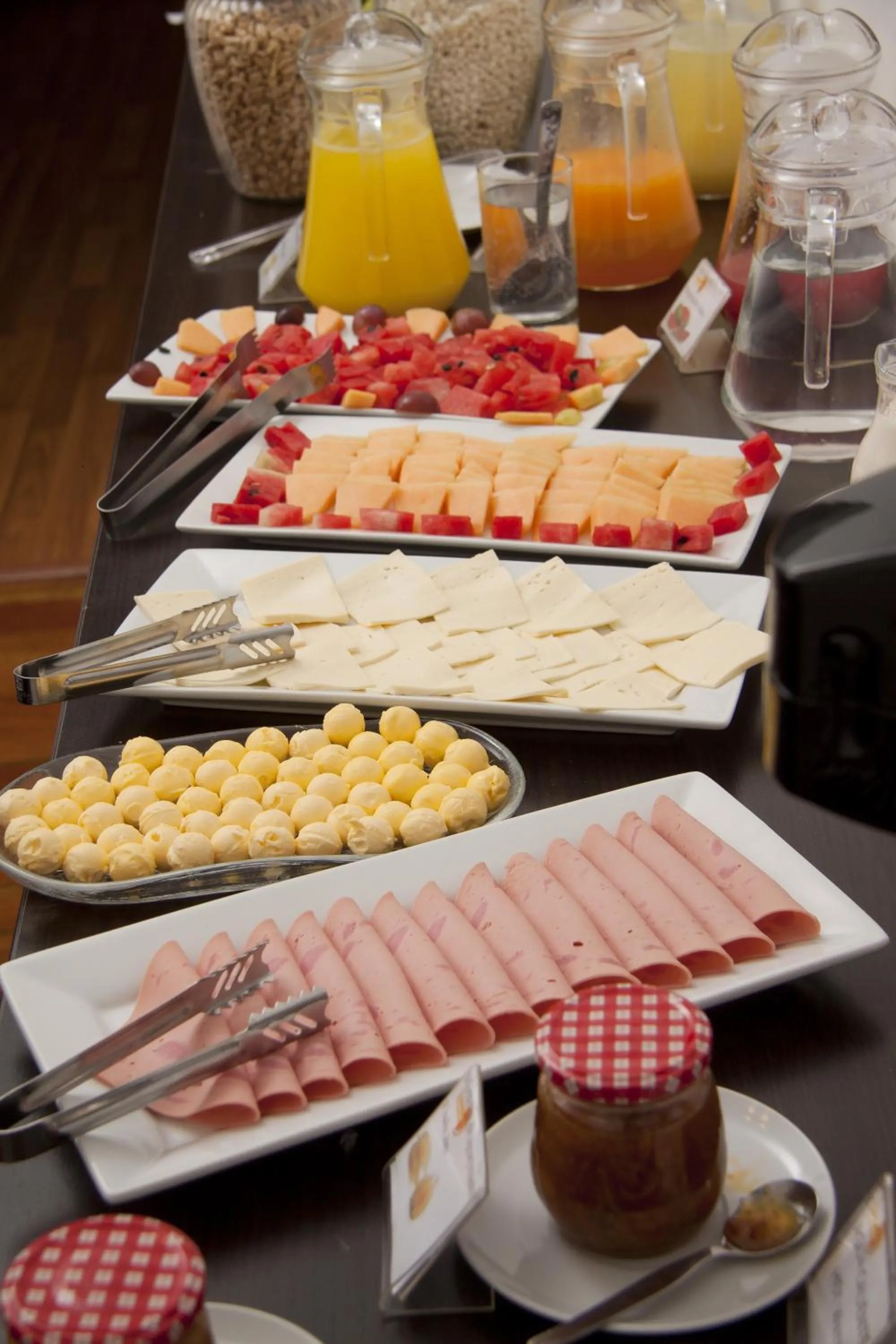 Buffet breakfast in Yabar Hotel Plaza