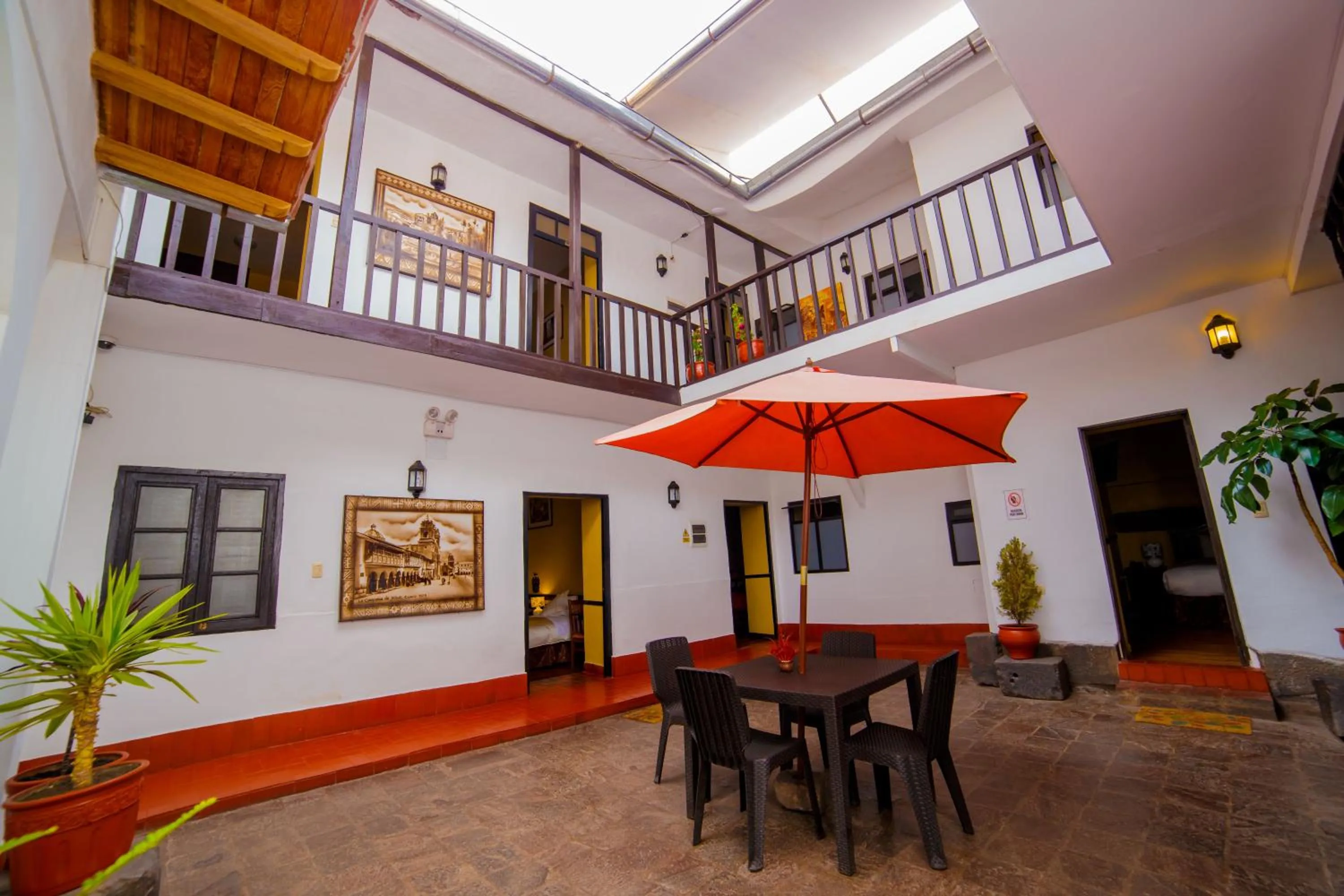 Patio in Yabar Hotel Plaza