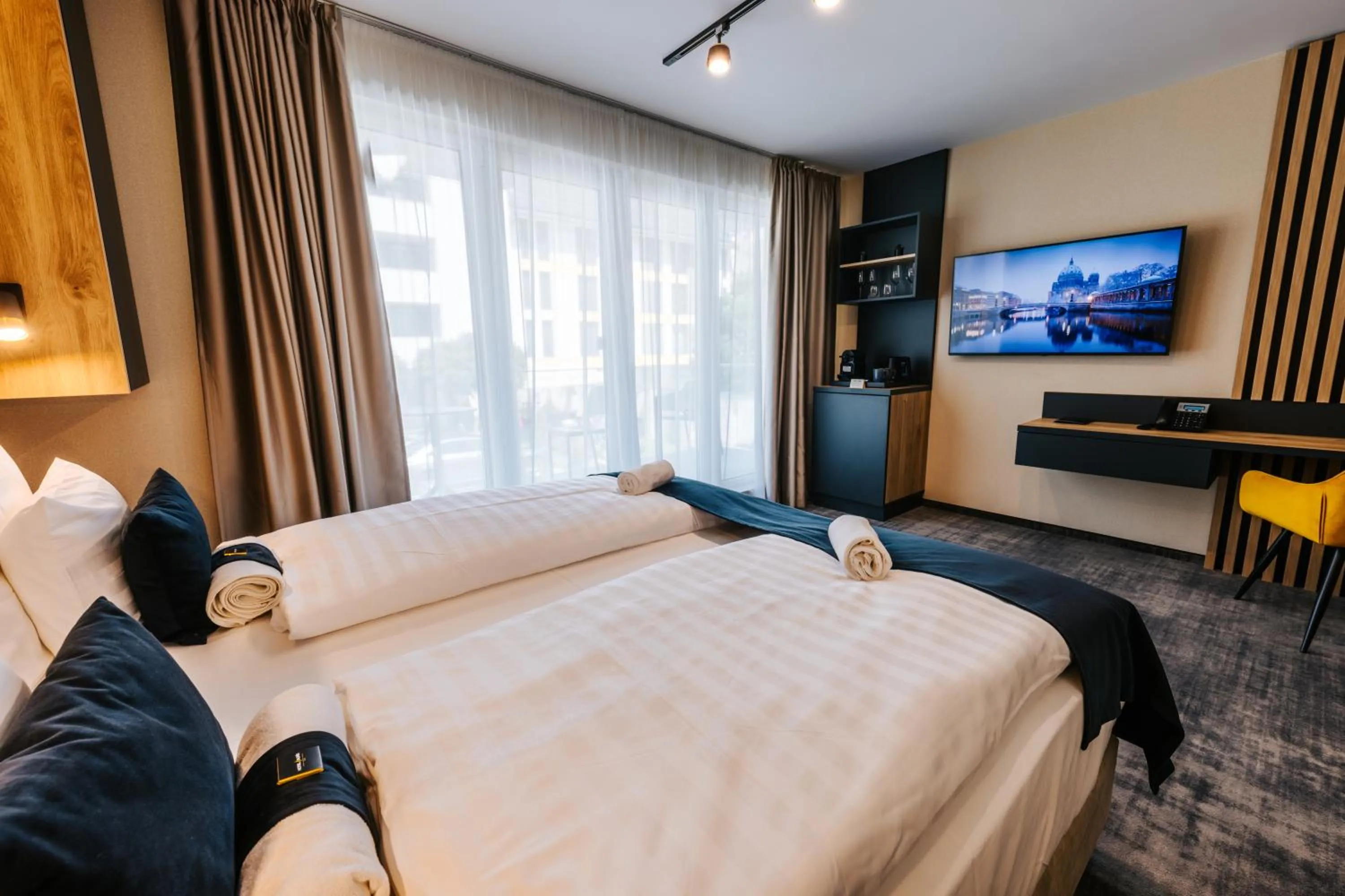 Photo of the whole room, Bed in Hotel Auris