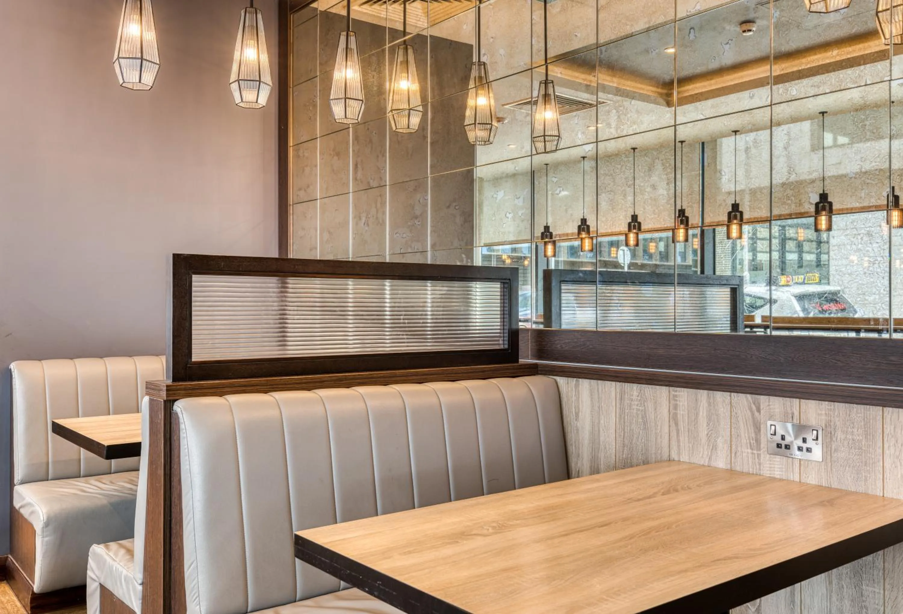 Restaurant/places to eat in Premier Inn Dublin City Gloucester St South