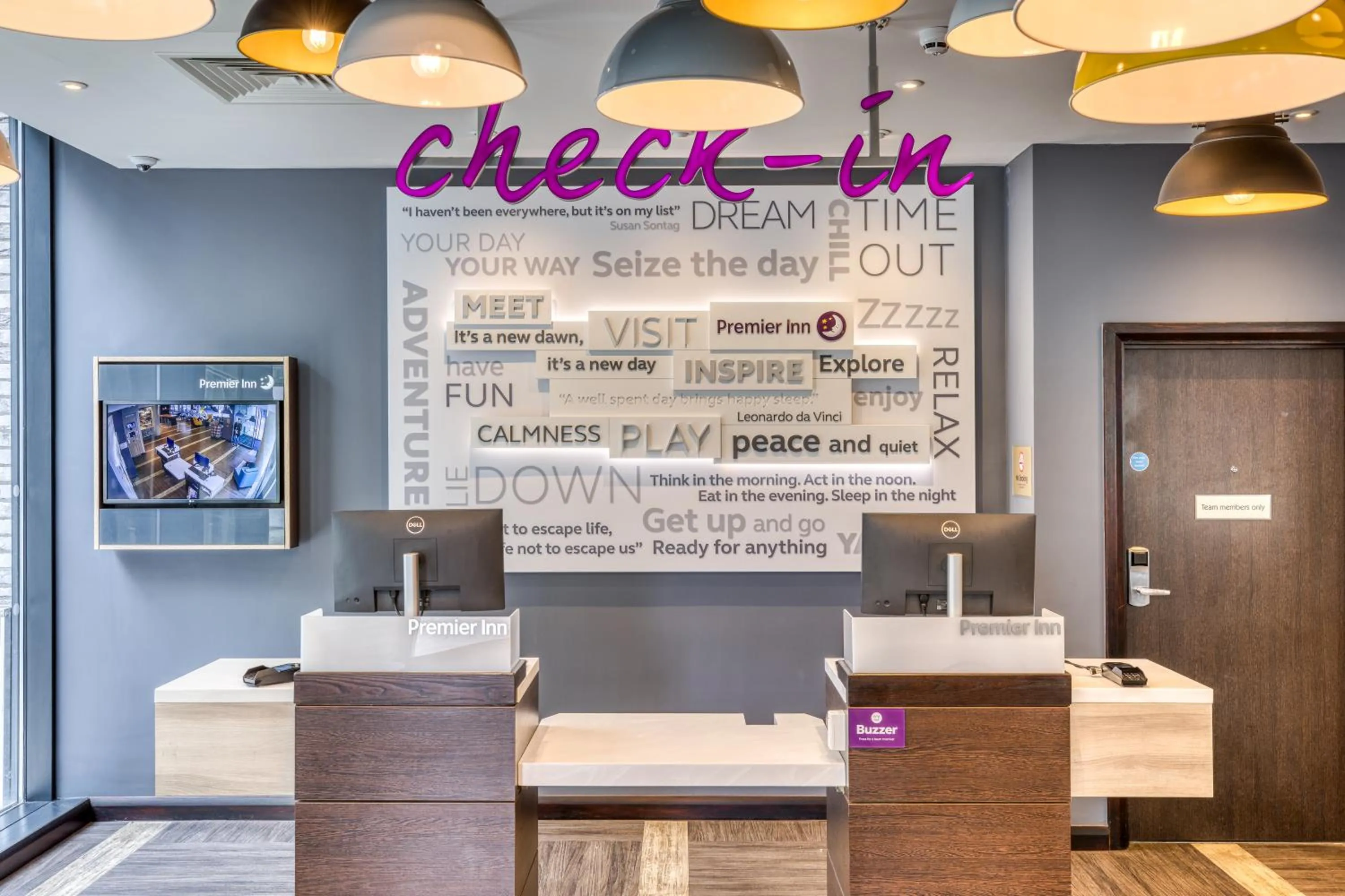 Lobby or reception in Premier Inn Dublin City Gloucester St South