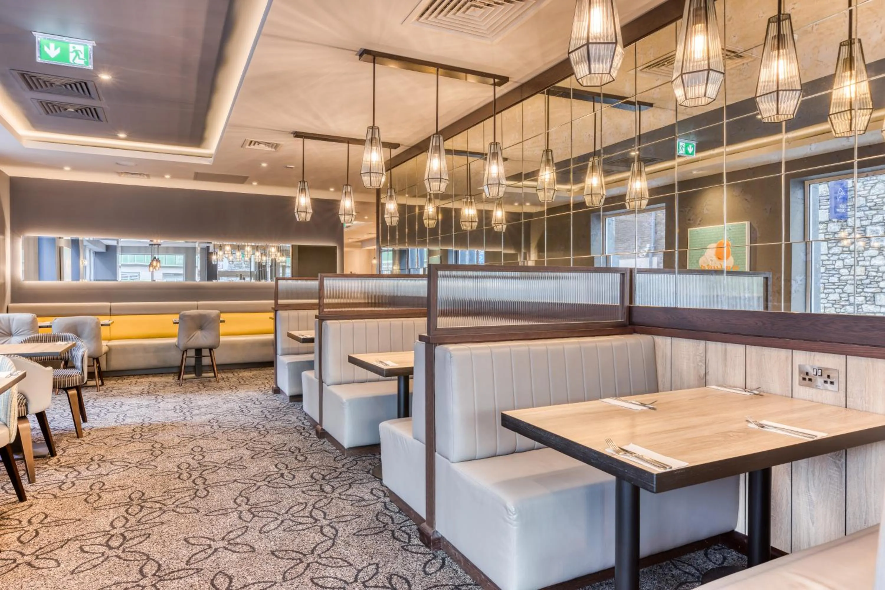 Restaurant/places to eat in Premier Inn Cork City Centre