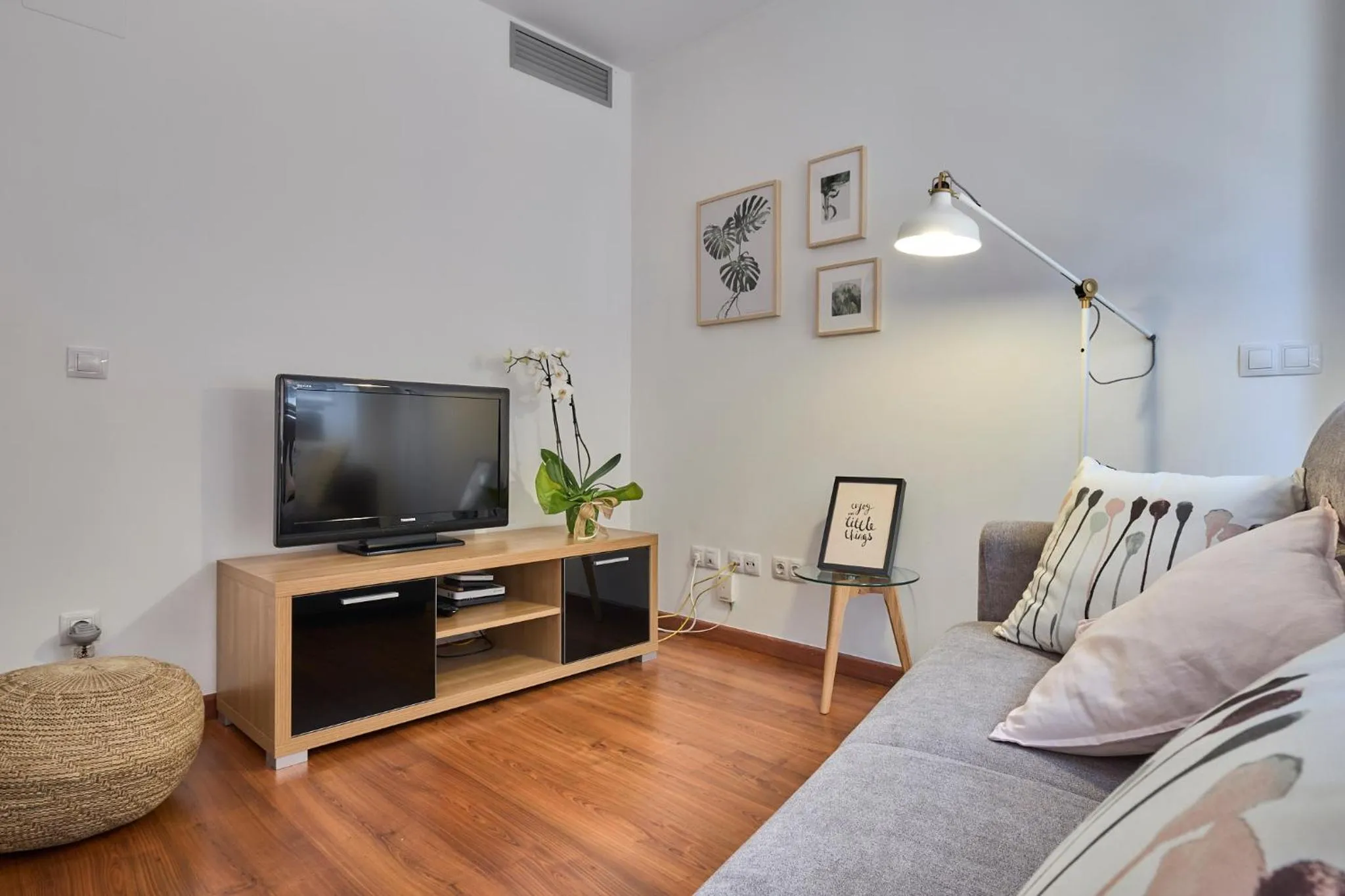 TV and multimedia in Little Home Girona