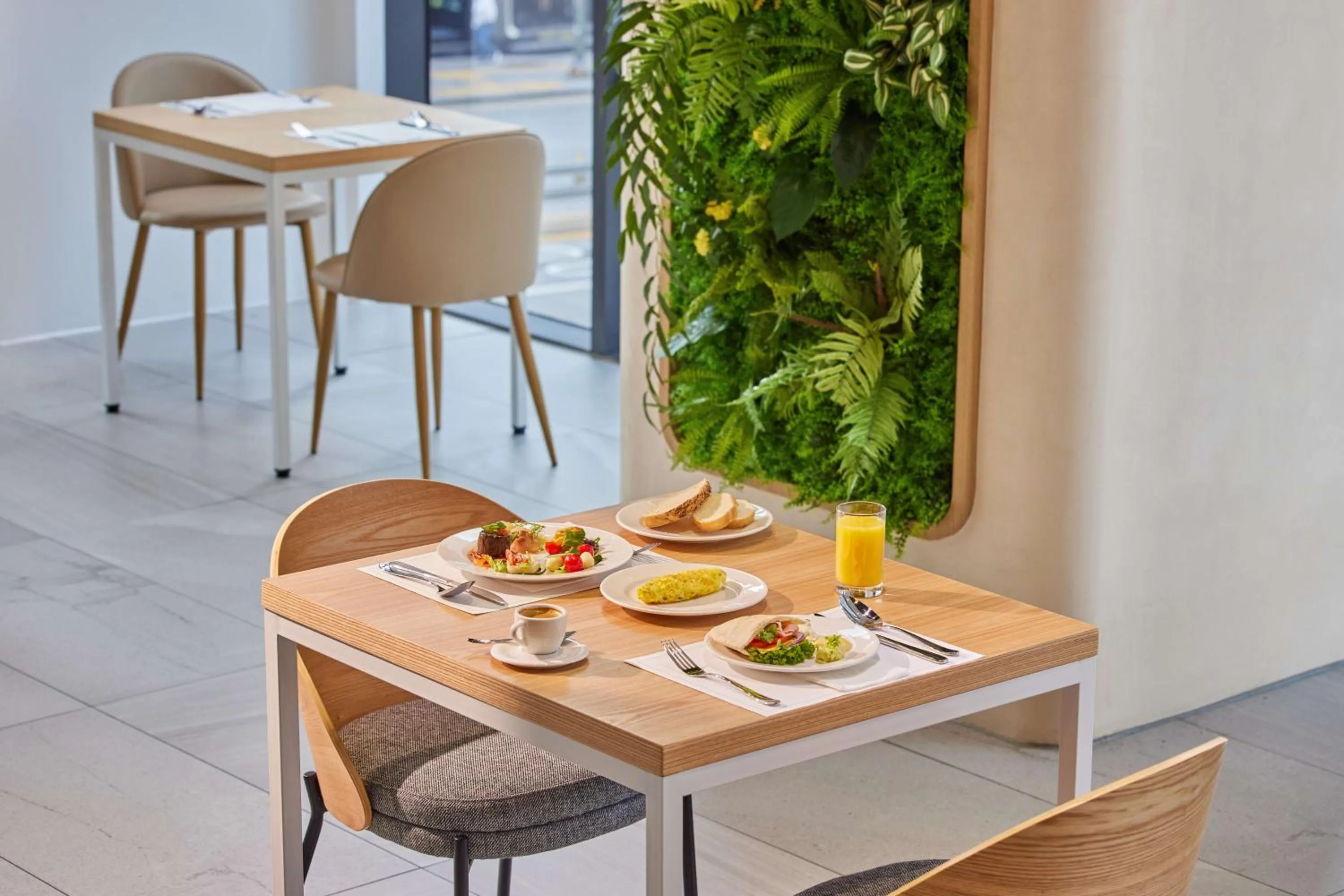 Restaurant/places to eat in L7 MYEONGDONG by LOTTE HOTELS